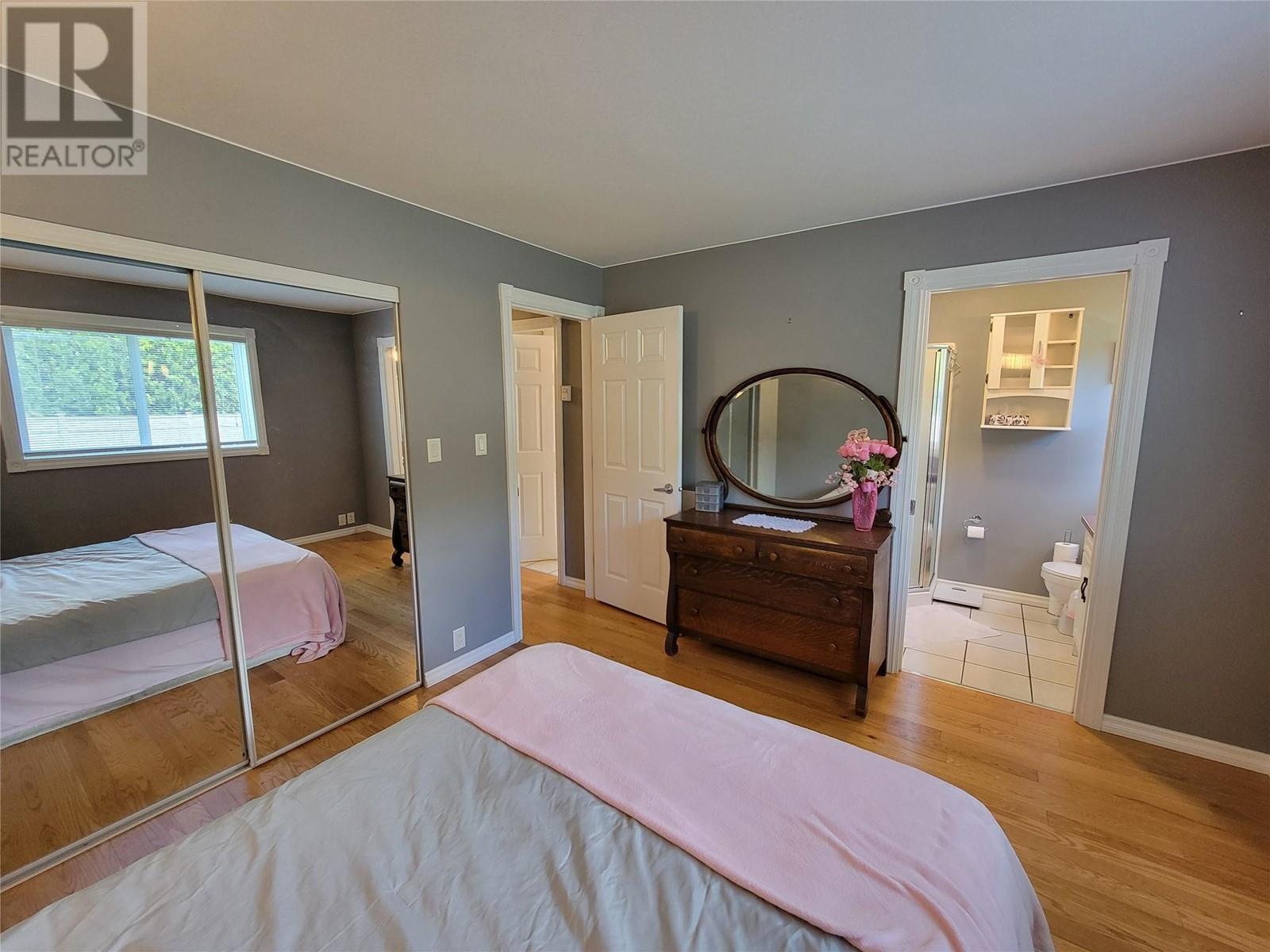 602 10th Avenue, Keremeos, British Columbia  V0X 1N3 - Photo 33 - 10349612