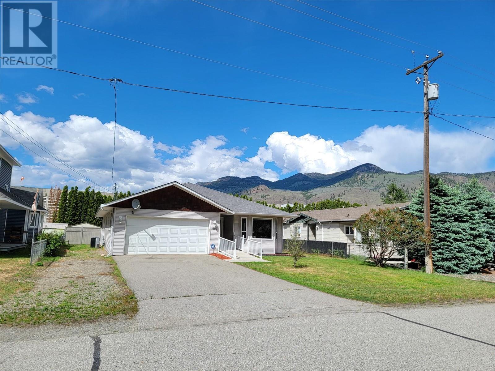 602 10th Avenue, Keremeos, British Columbia  V0X 1N3 - Photo 43 - 10349612