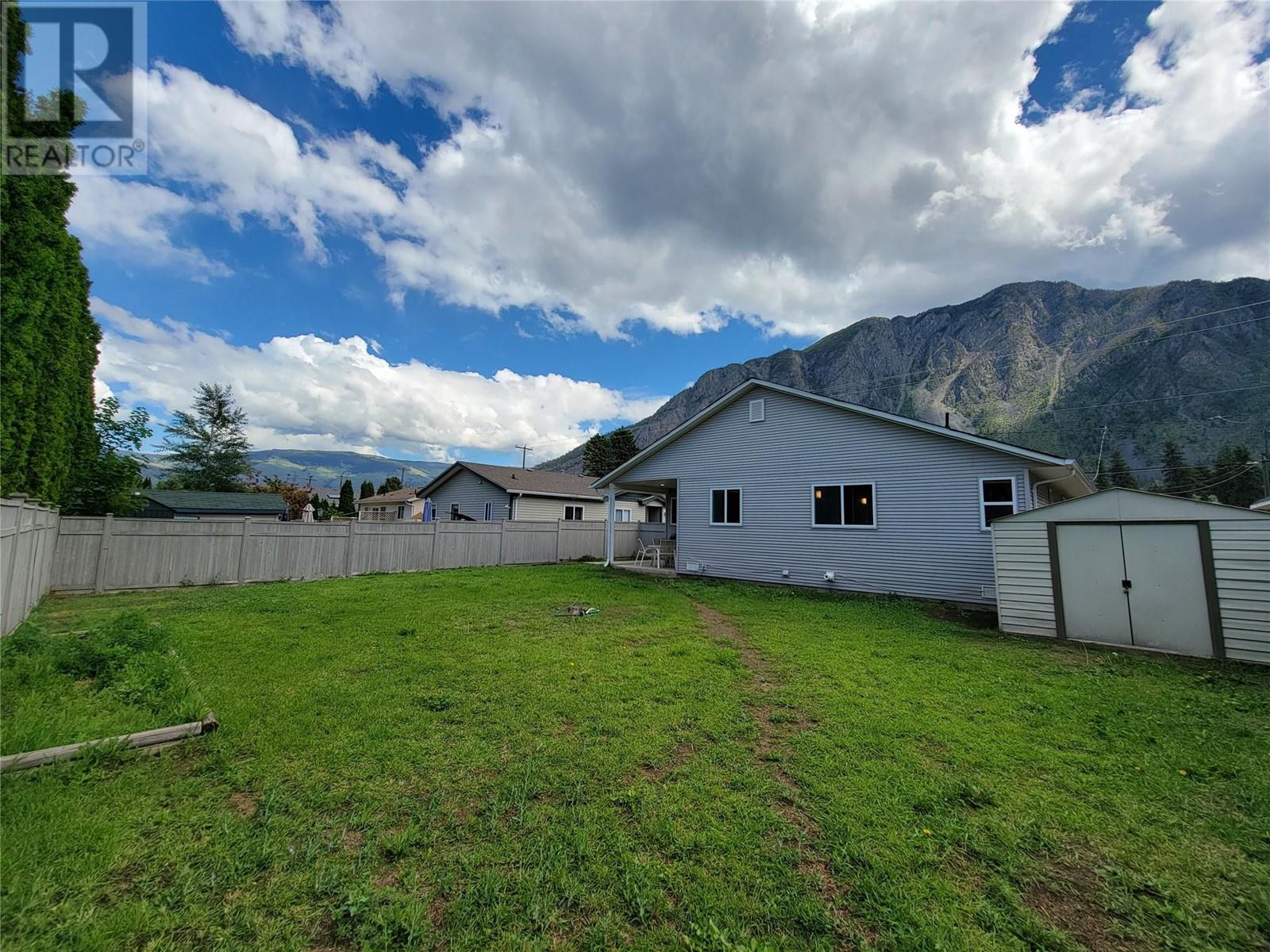 602 10th Avenue, Keremeos, British Columbia  V0X 1N3 - Photo 41 - 10349612