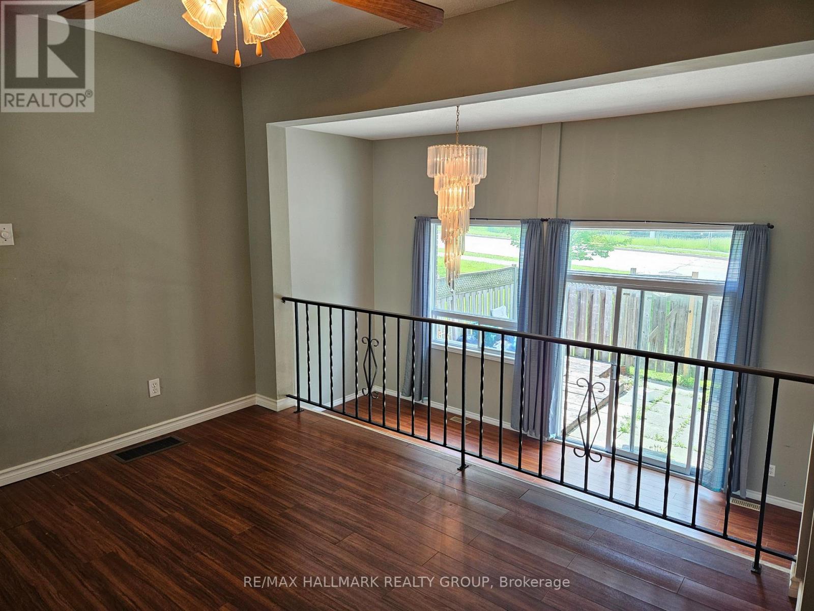 6 - 2669 Southvale Crescent, Ottawa, Ontario  K1B 4V2 - Photo 7 - X12177476
