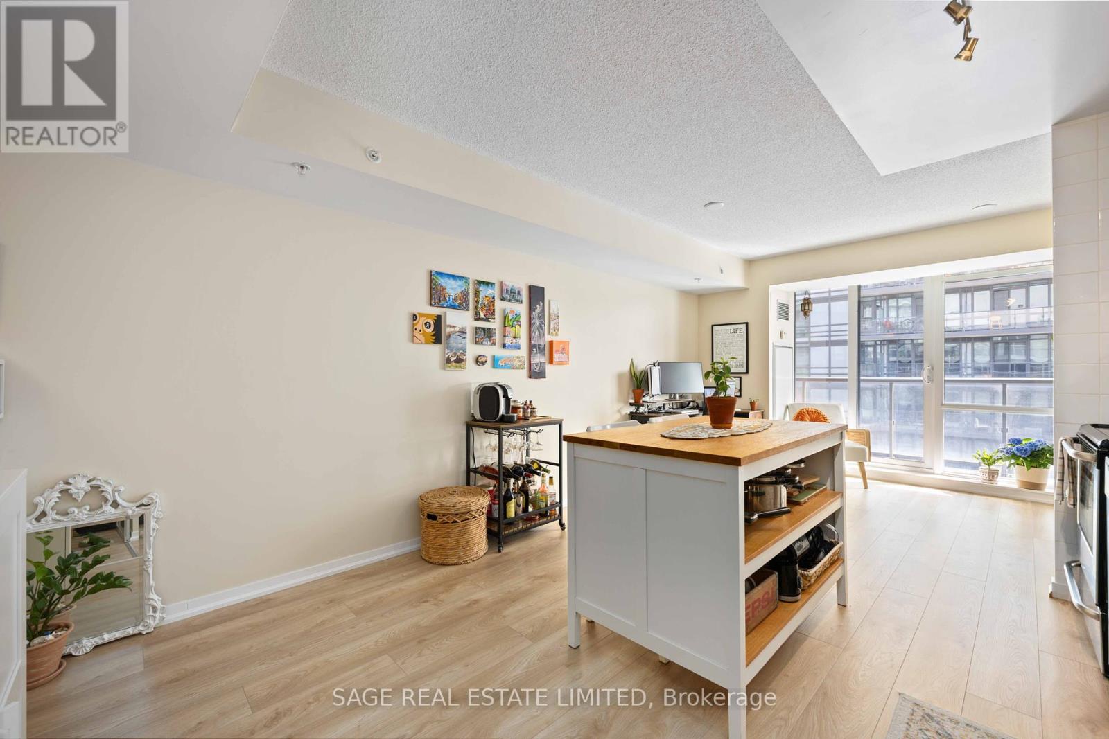 1305 - 20 Joe Shuster Way, Toronto, Ontario  M6K 0A3 - Photo 13 - C12177480