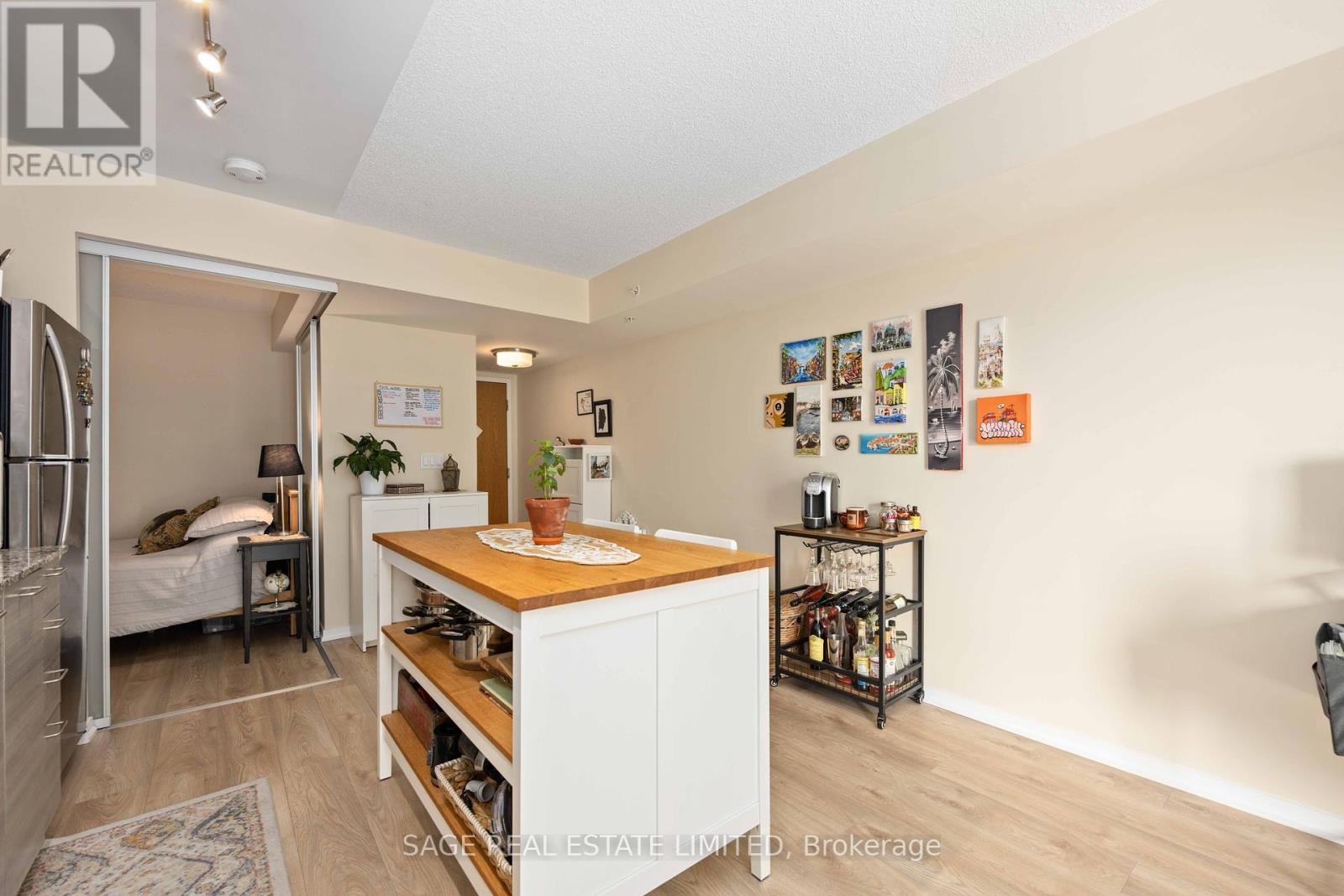 1305 - 20 Joe Shuster Way, Toronto, Ontario  M6K 0A3 - Photo 15 - C12177480