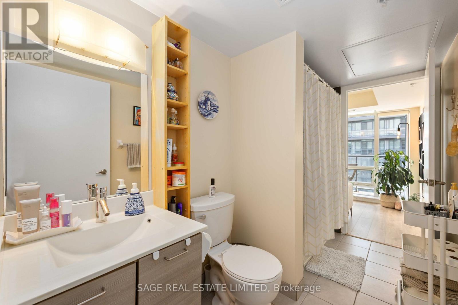 1305 - 20 Joe Shuster Way, Toronto, Ontario  M6K 0A3 - Photo 22 - C12177480