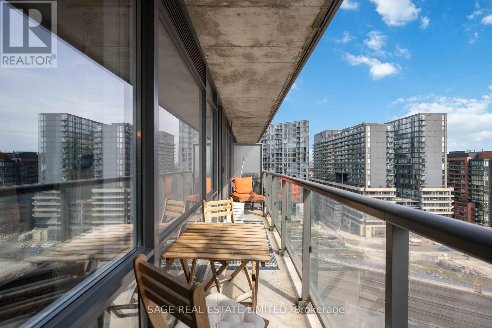 1305 - 20 Joe Shuster Way, Toronto, Ontario  M6K 0A3 - Photo 30 - C12177480