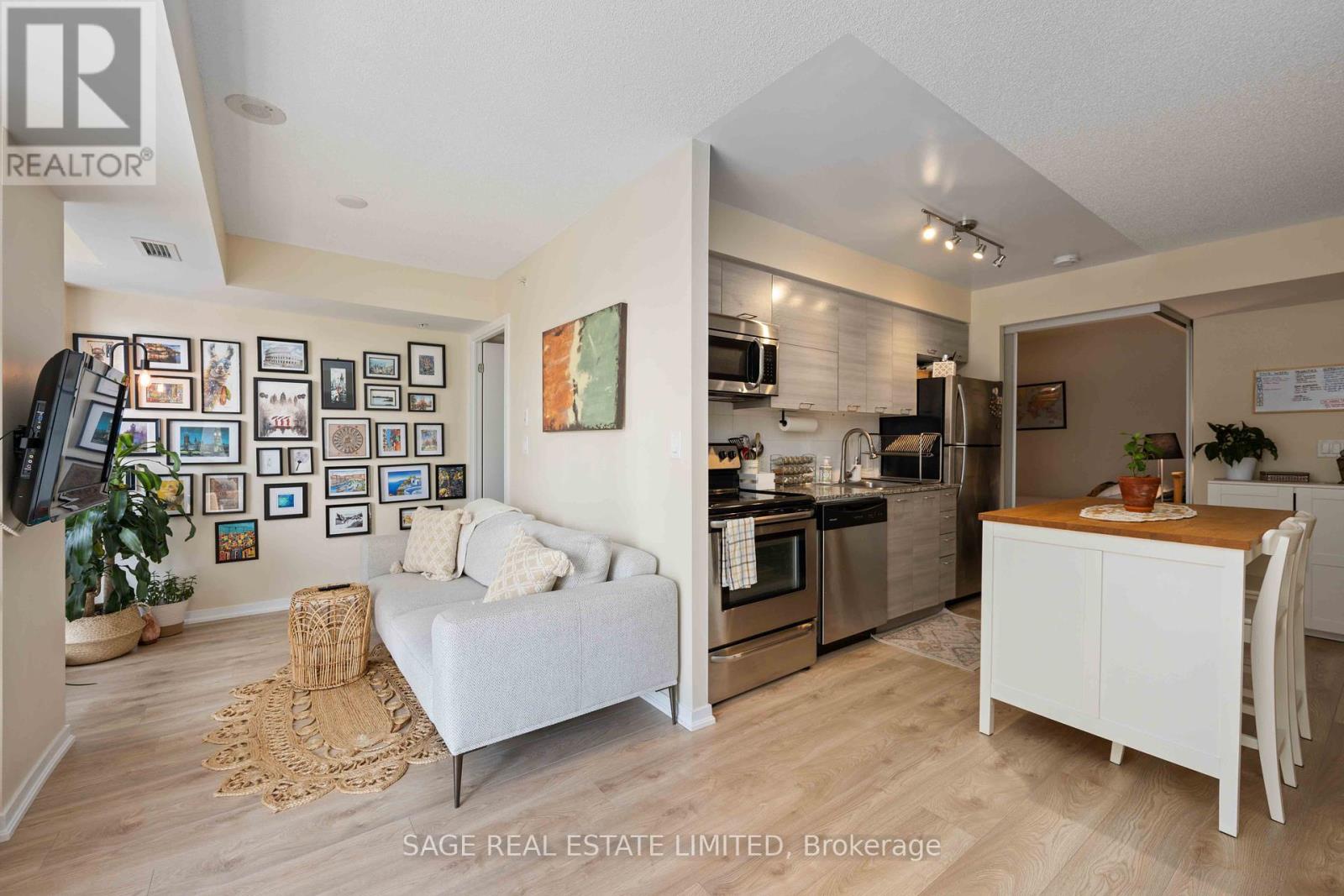 1305 - 20 Joe Shuster Way, Toronto, Ontario  M6K 0A3 - Photo 7 - C12177480