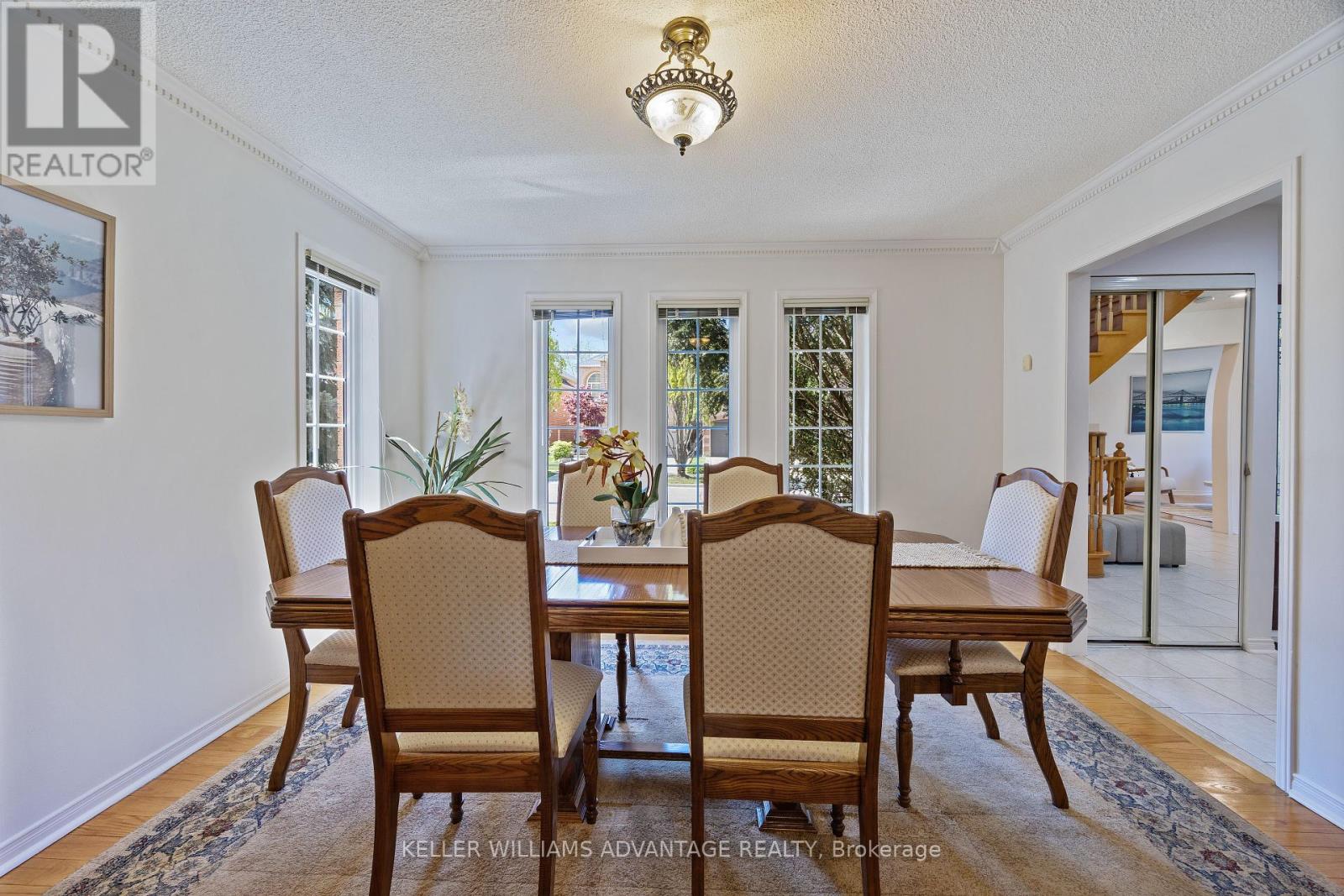 224 Cossack Court, Mississauga, Ontario  L5B 4C2 - Photo 21 - W12159309
