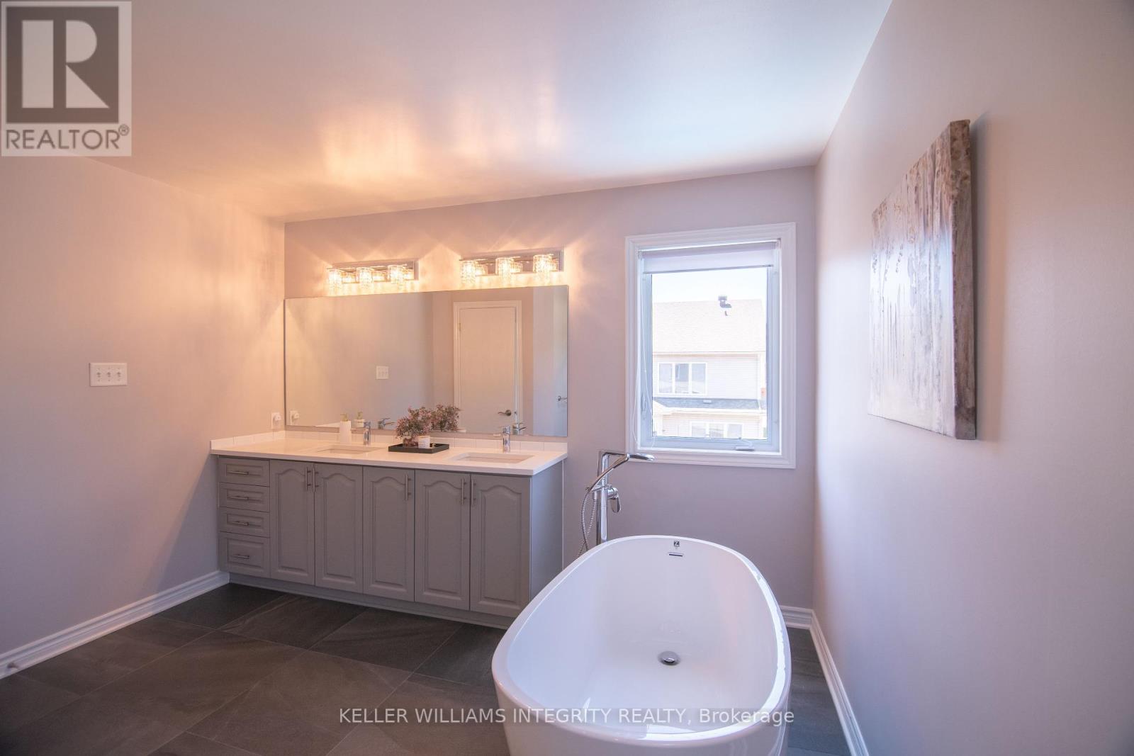 34 Keighley Circle, Ottawa, Ontario  K2K 3H8 - Photo 30 - X12177329