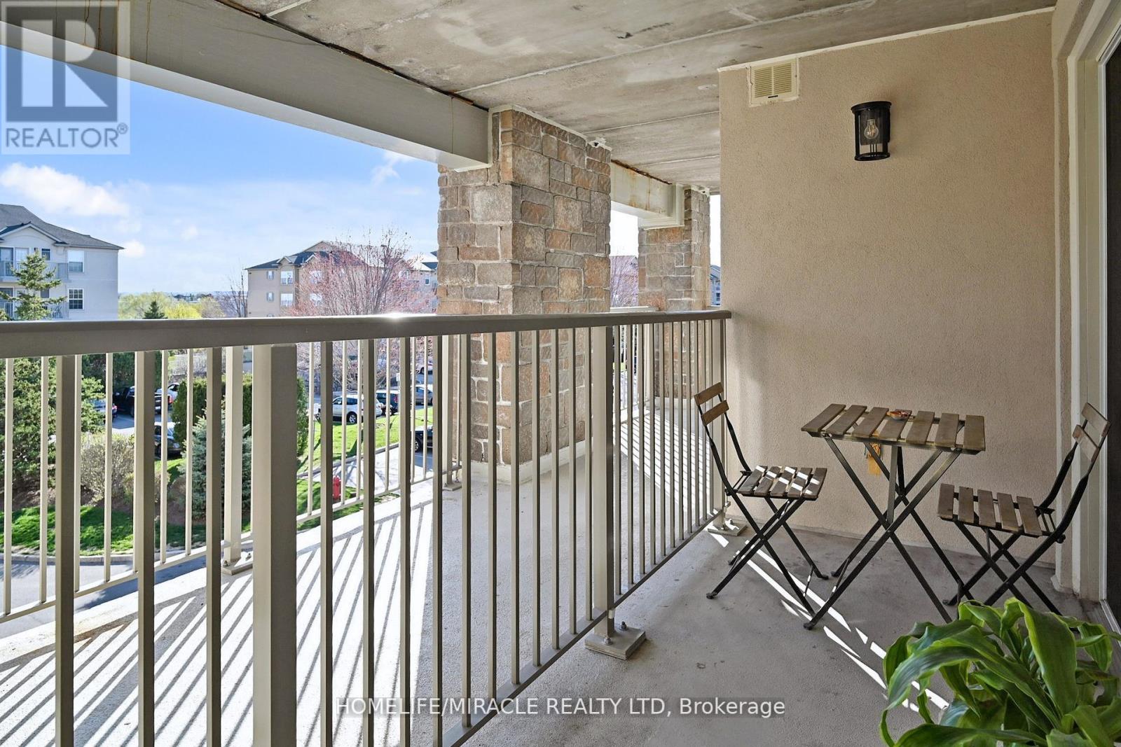 306 - 1440 Bishops Gate, Oakville, Ontario  L6M 4M9 - Photo 37 - W12177477