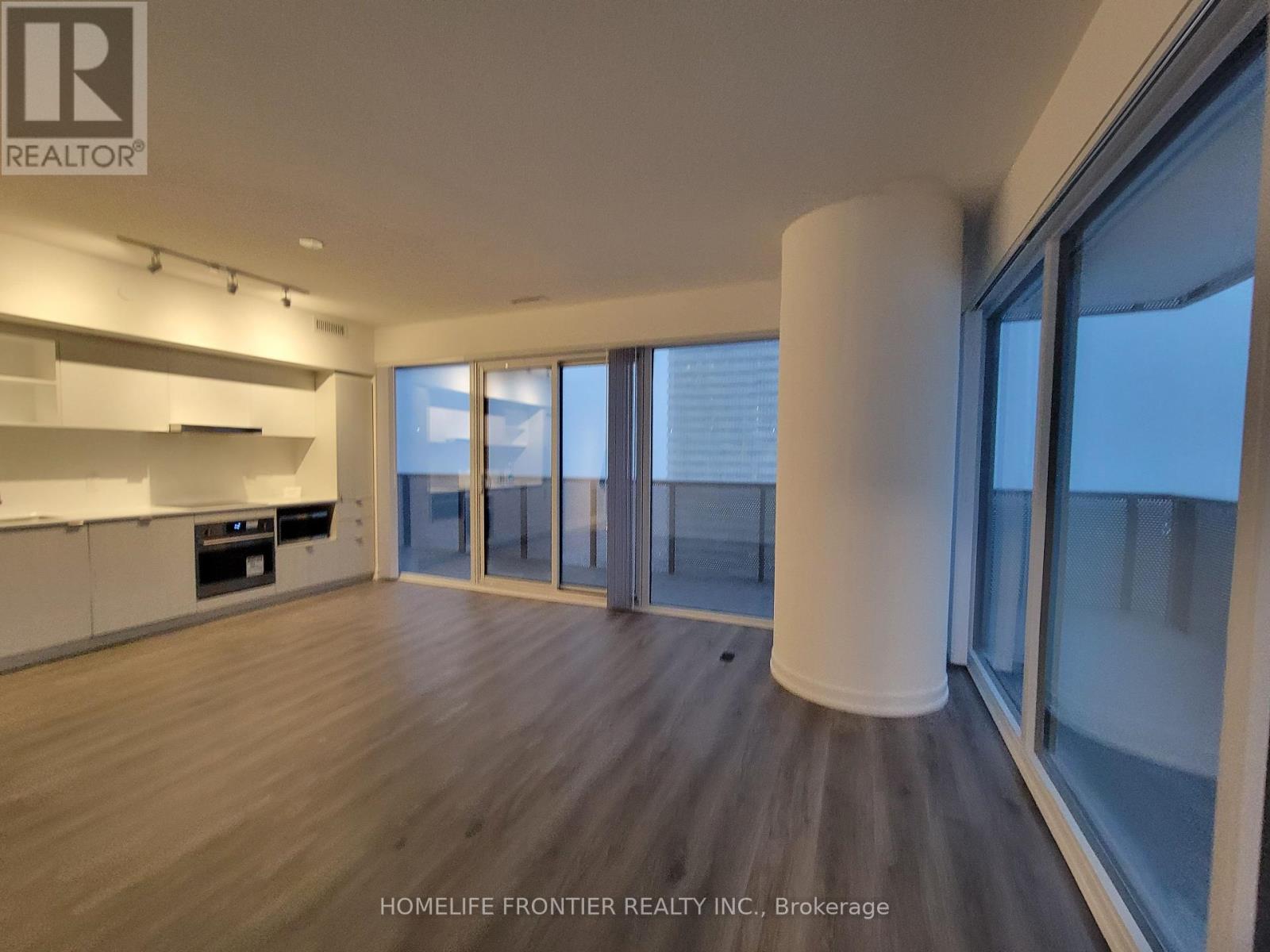 2707 - 138 Downes Street, Toronto, Ontario  M5E 0E4 - Photo 8 - C12177410