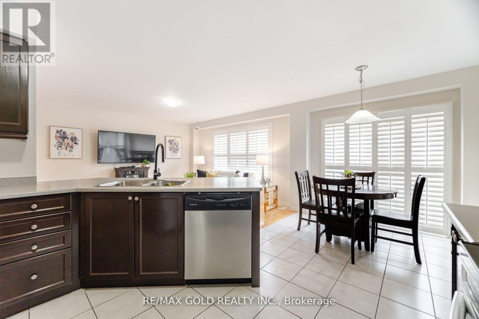 103 Commuter Drive, Brampton, Ontario  L7A 0P7 - Photo 12 - W12175306