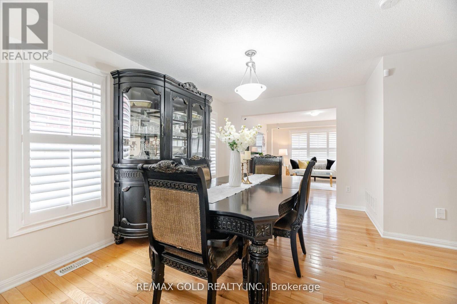 103 Commuter Drive, Brampton, Ontario  L7A 0P7 - Photo 8 - W12175306