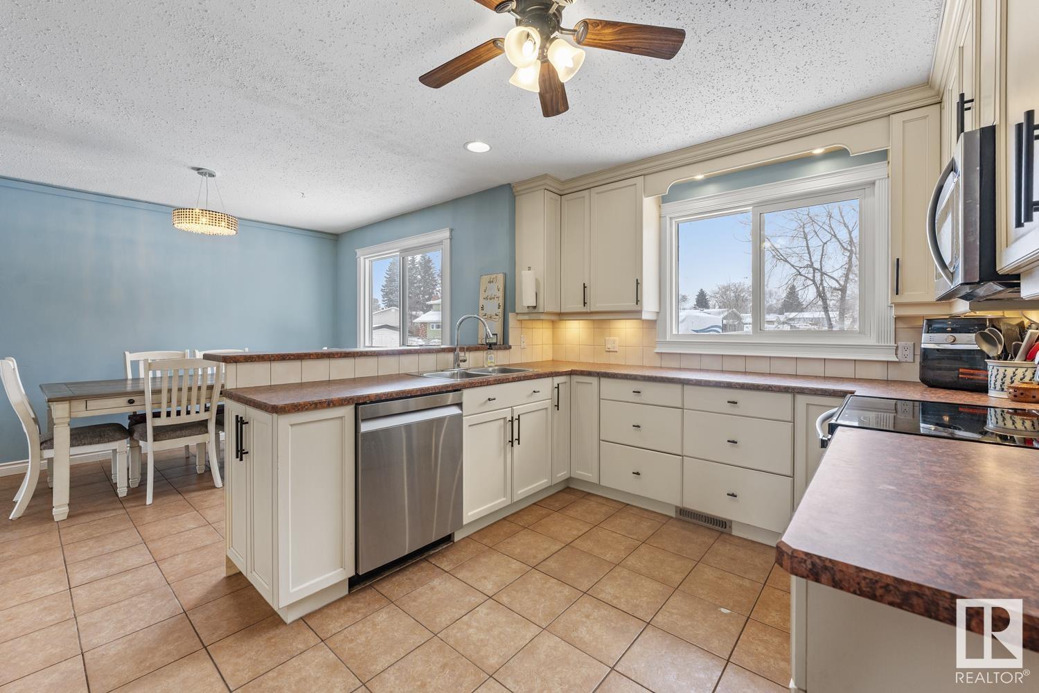 4705 Lakeshore Dr, Bonnyville Town, Alberta  T9N 1P9 - Photo 10 - E4425377