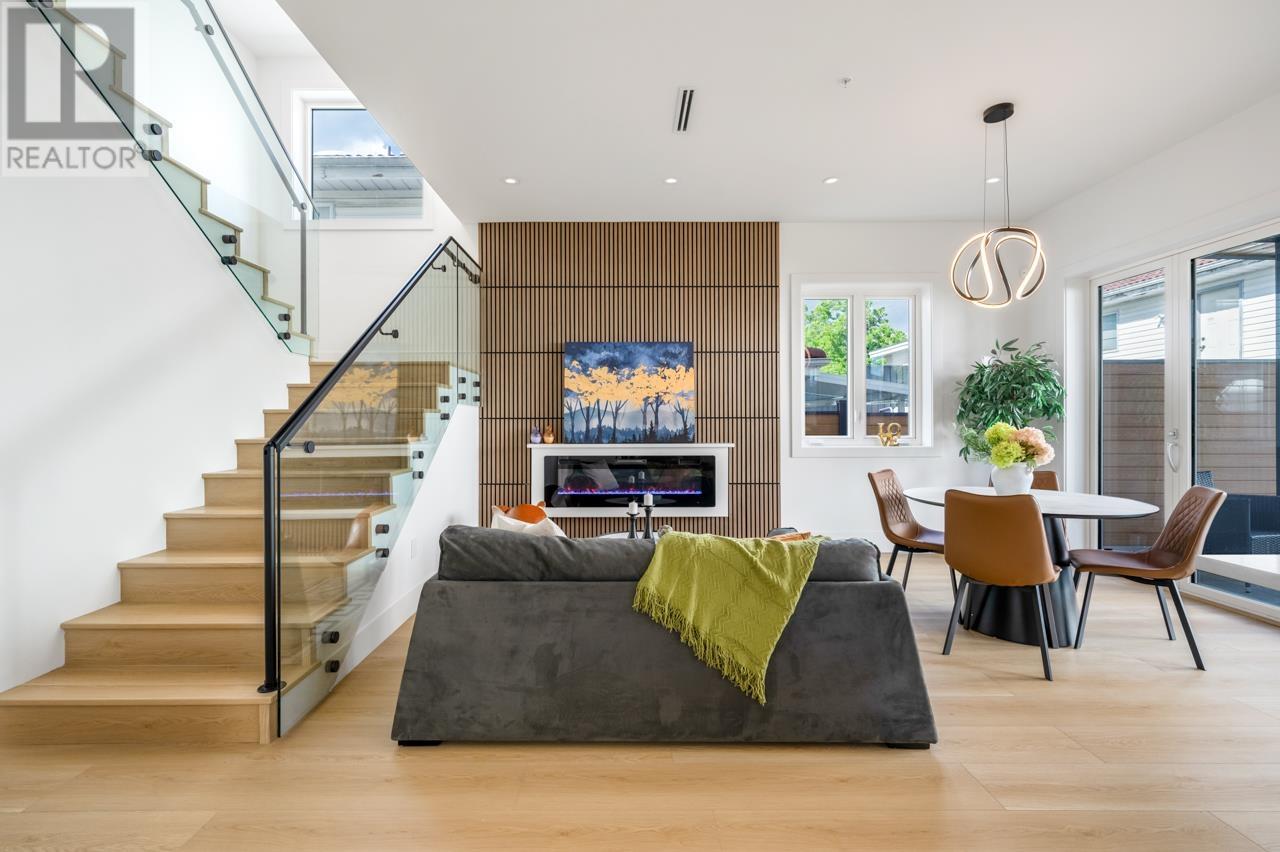 2 2124 Renfrew Street, Vancouver, British Columbia  V5M 3J5 - Photo 8 - R3004683