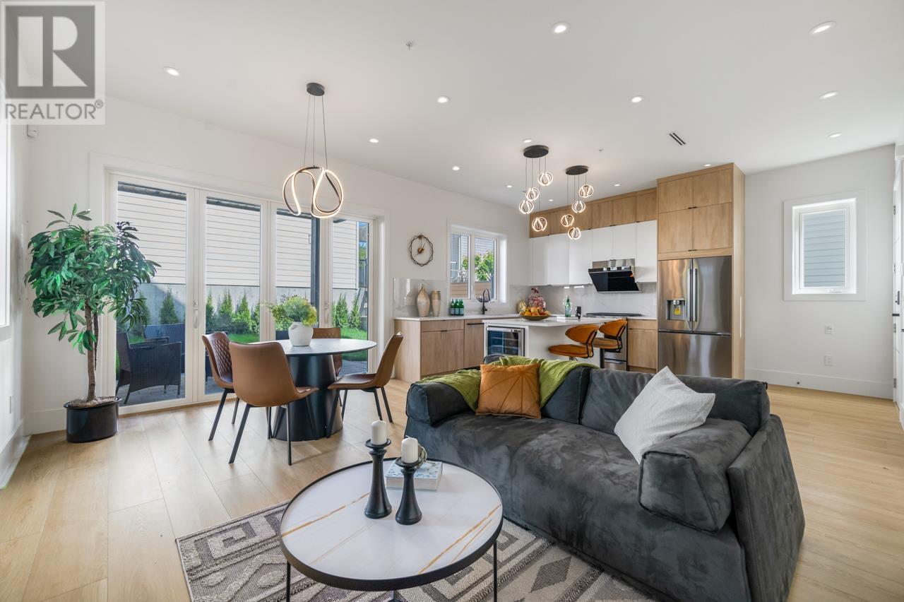 2 2124 Renfrew Street, Vancouver, British Columbia  V5M 3J5 - Photo 11 - R3004683