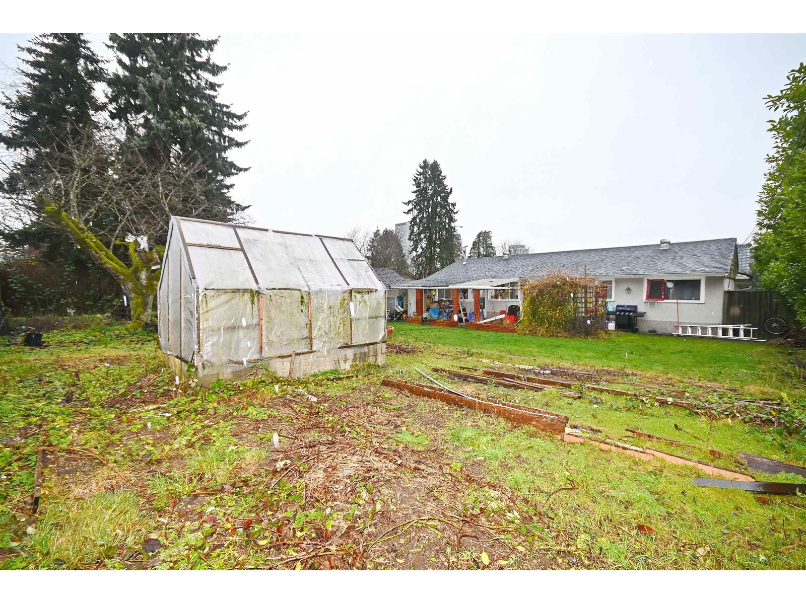10618 137a Street, Surrey, British Columbia  V3T 4J6 - Photo 4 - R3007380