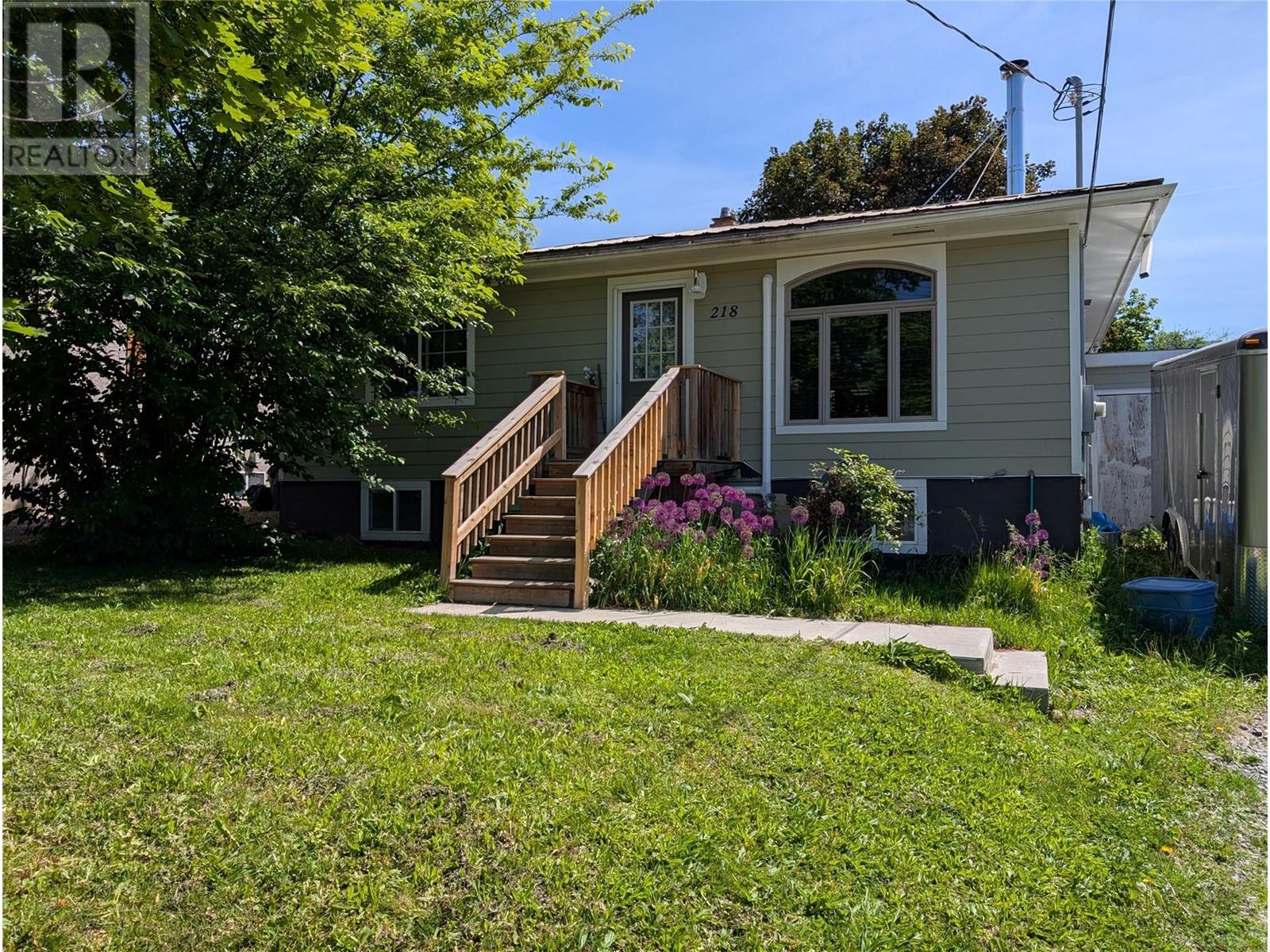 218 21st Avenue, Creston, British Columbia  V0B 1G5 - Photo 36 - 10349634