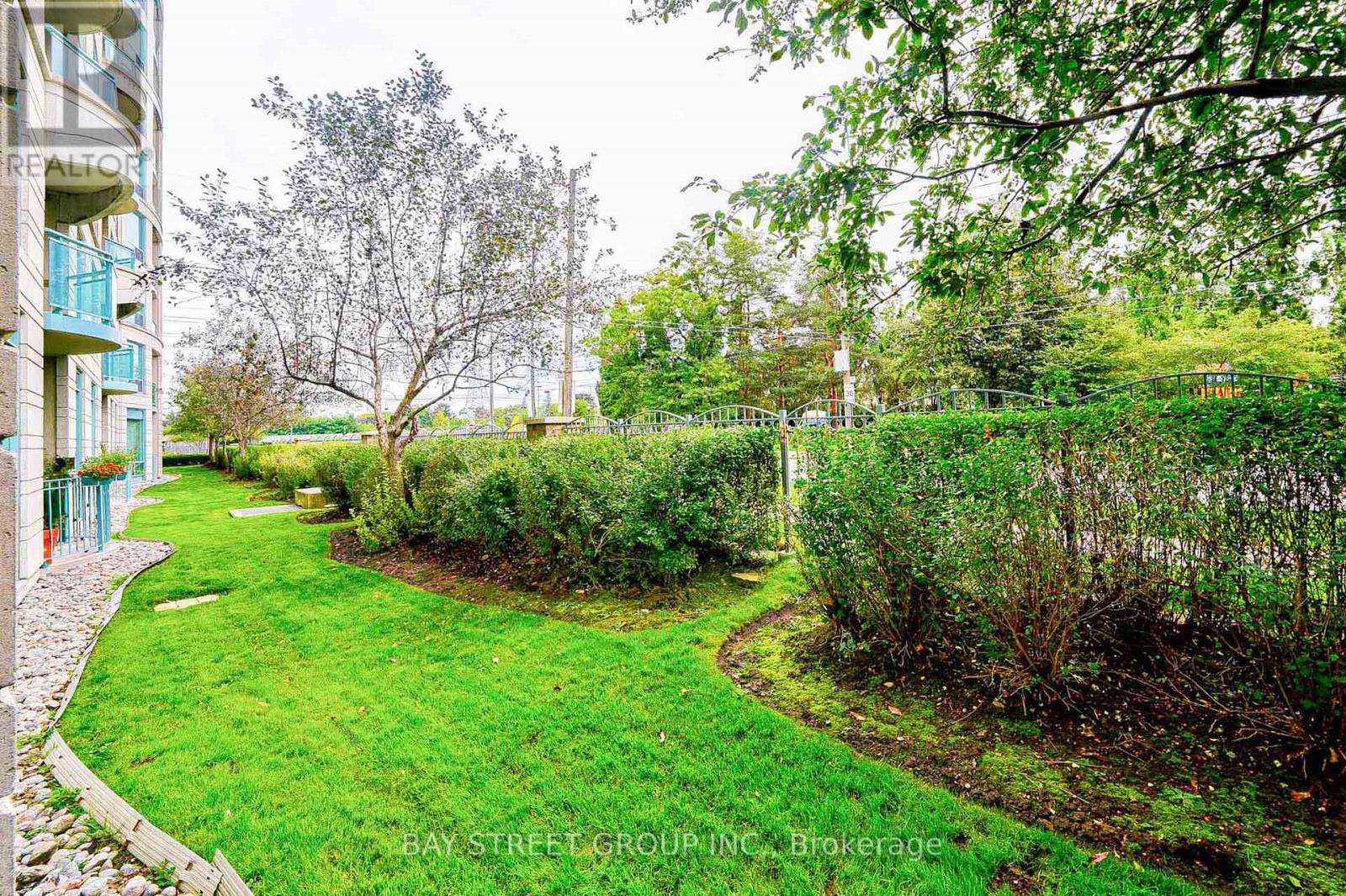 106 - 18 Pemberton Avenue, Toronto, Ontario  M2M 4K9 - Photo 33 - C12177510