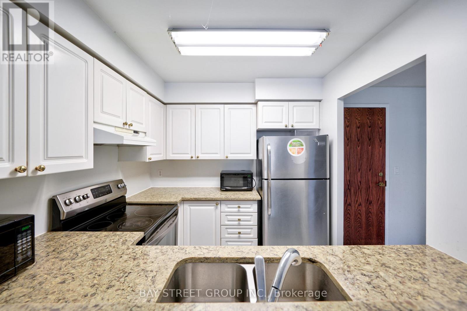 106 - 18 Pemberton Avenue, Toronto, Ontario  M2M 4K9 - Photo 8 - C12177510