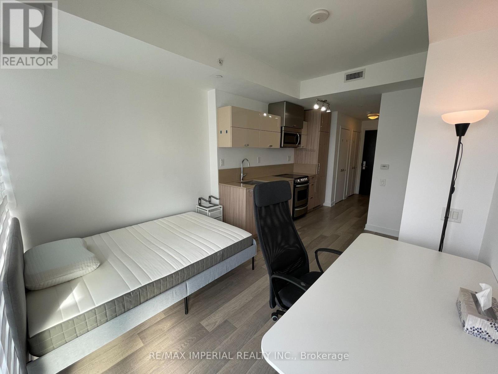 3903 - 290 Adelaide Street W, Toronto, Ontario  M5V 1P6 - Photo 5 - C12177518