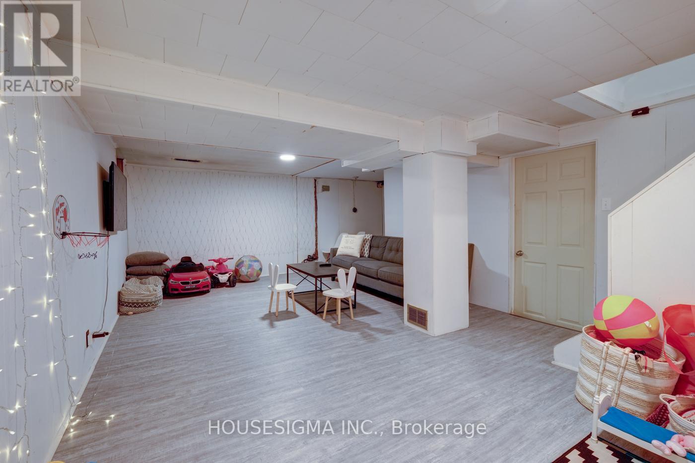 22 Gwendolen Avenue, Toronto, Ontario  M2N 1A2 - Photo 24 - C12177525