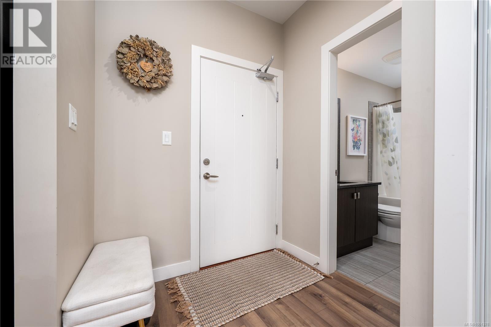 310 2655 Sooke Rd, Langford, British Columbia  V9B 1Y3 - Photo 3 - 1001378