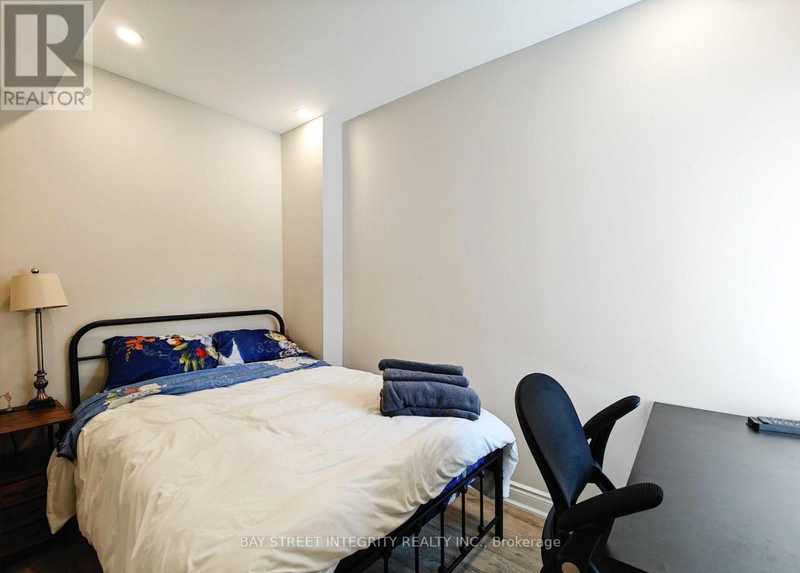 Unit 1 - 598 Crawford Street, Toronto, Ontario  M6G 3K2 - Photo 11 - C12007351