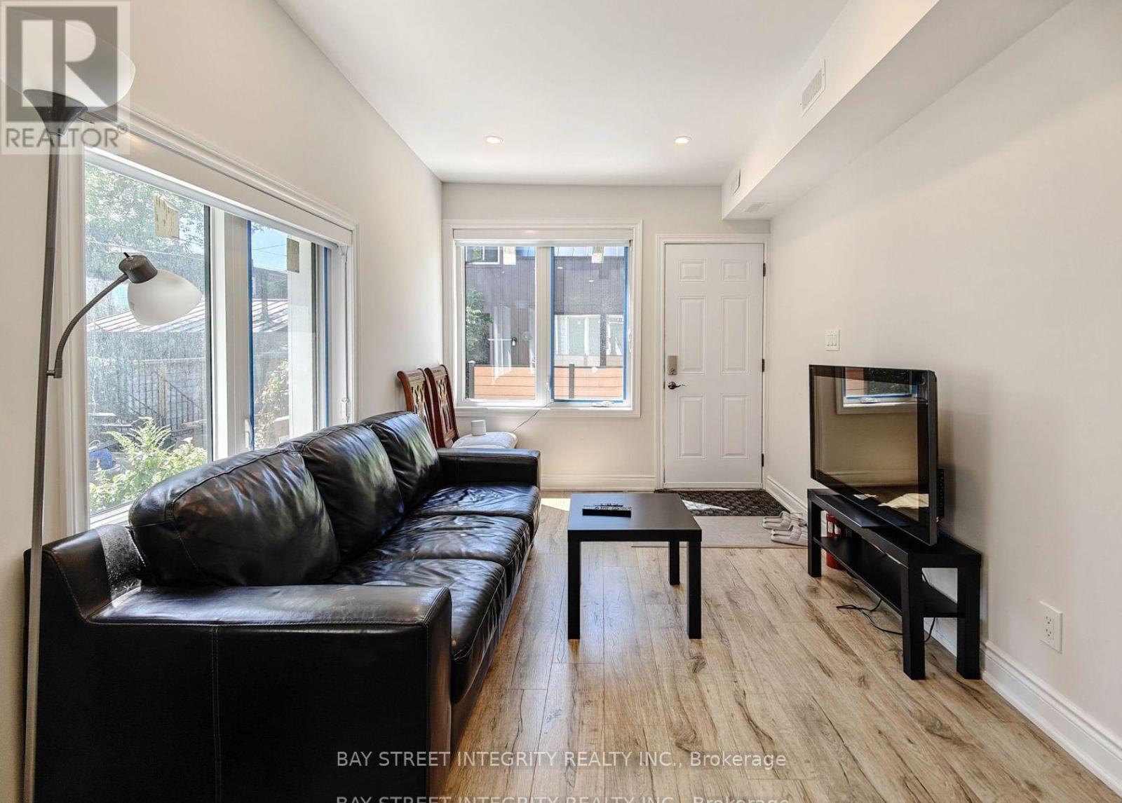 Unit 1 - 598 Crawford Street, Toronto, Ontario  M6G 3K2 - Photo 2 - C12007351