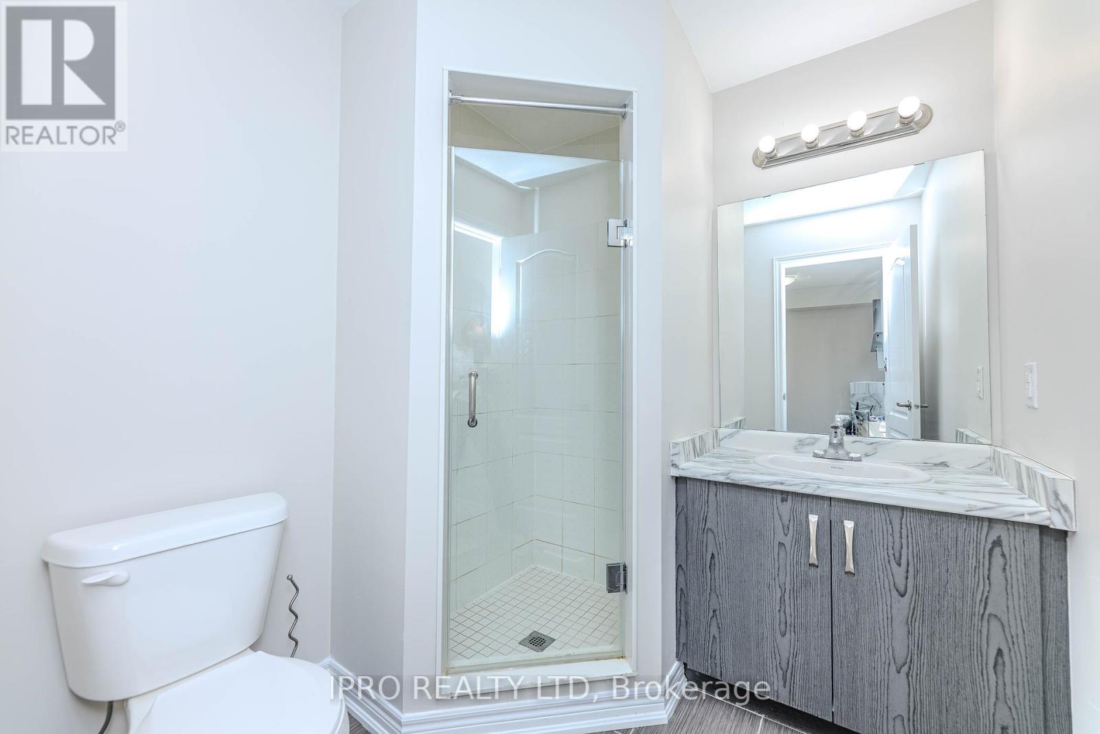 54 Hashmi Place, Brampton (Credit Valley), Ontario  L6Y 6K1 - Photo 16 - W12171746