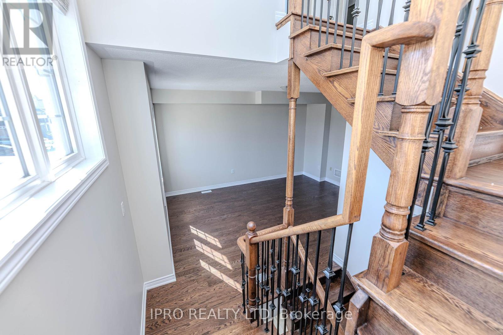 54 Hashmi Place, Brampton (Credit Valley), Ontario  L6Y 6K1 - Photo 26 - W12171746