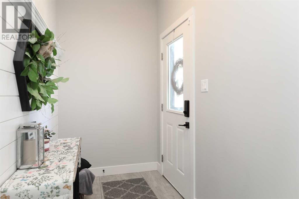 Property at 322 Miners Chase W image 2