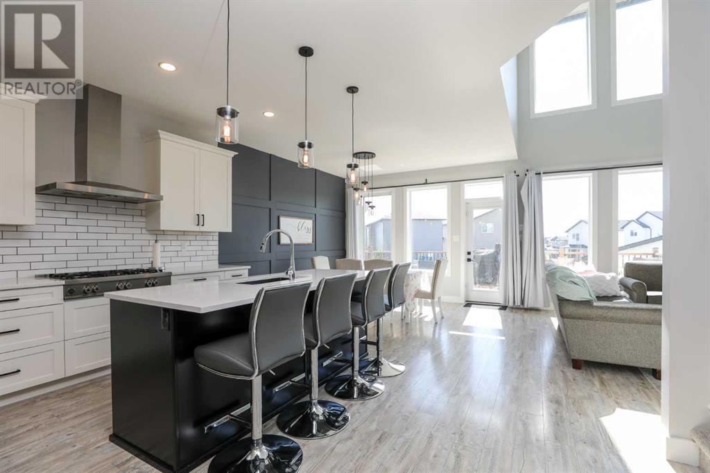 Property at 322 Miners Chase W image 5
