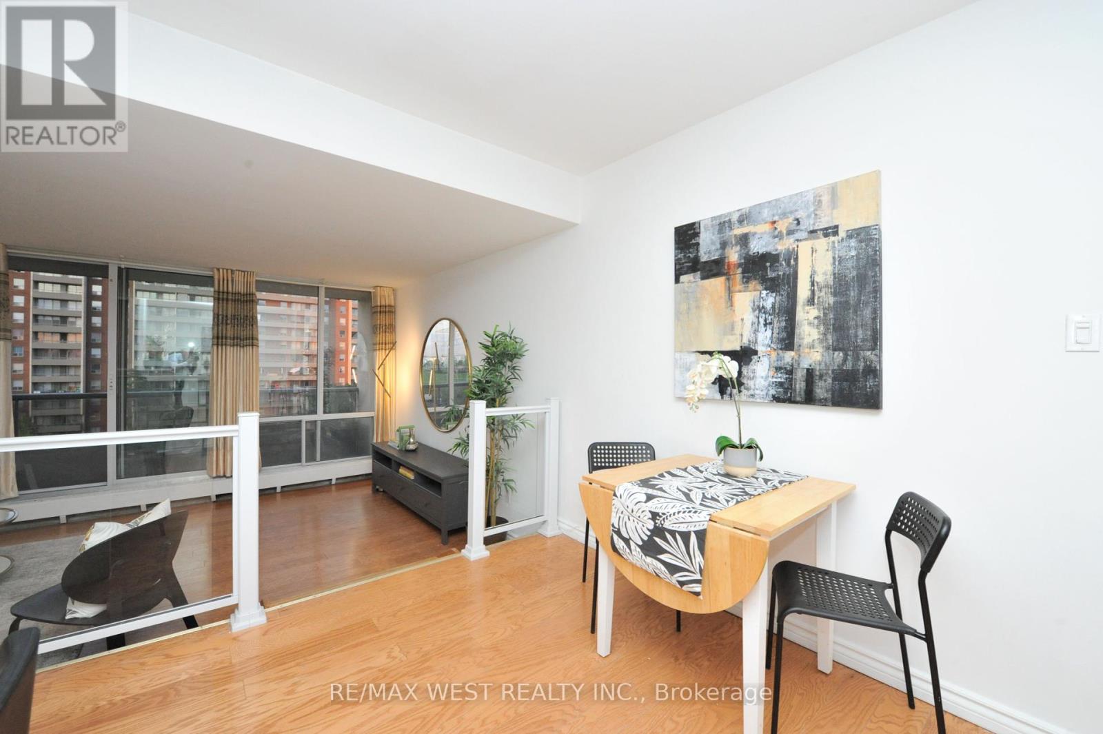 606 - 25 Four Winds Drive, Toronto, Ontario  M3J 1K8 - Photo 10 - W12177496