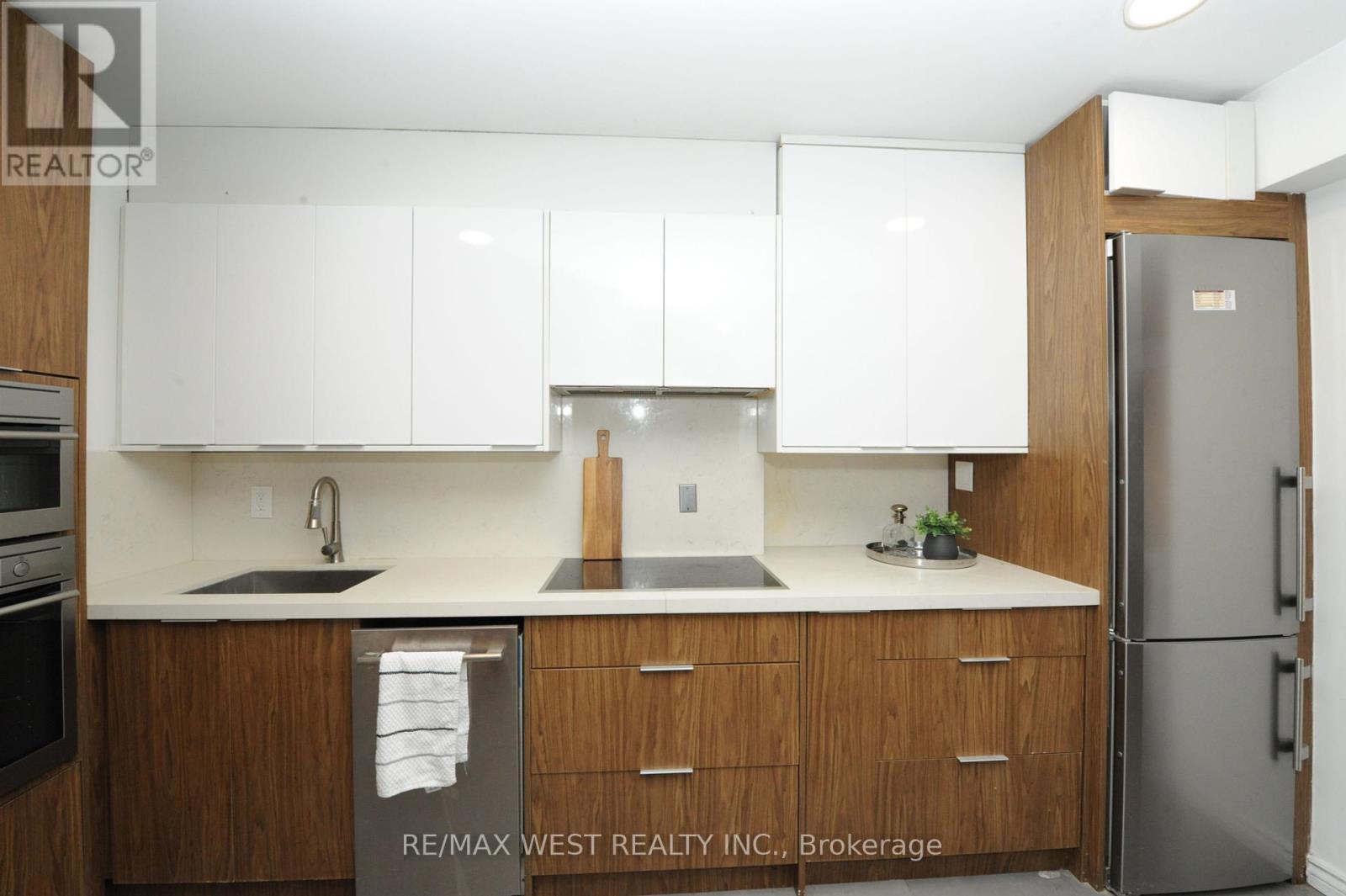 606 - 25 Four Winds Drive, Toronto, Ontario  M3J 1K8 - Photo 6 - W12177496