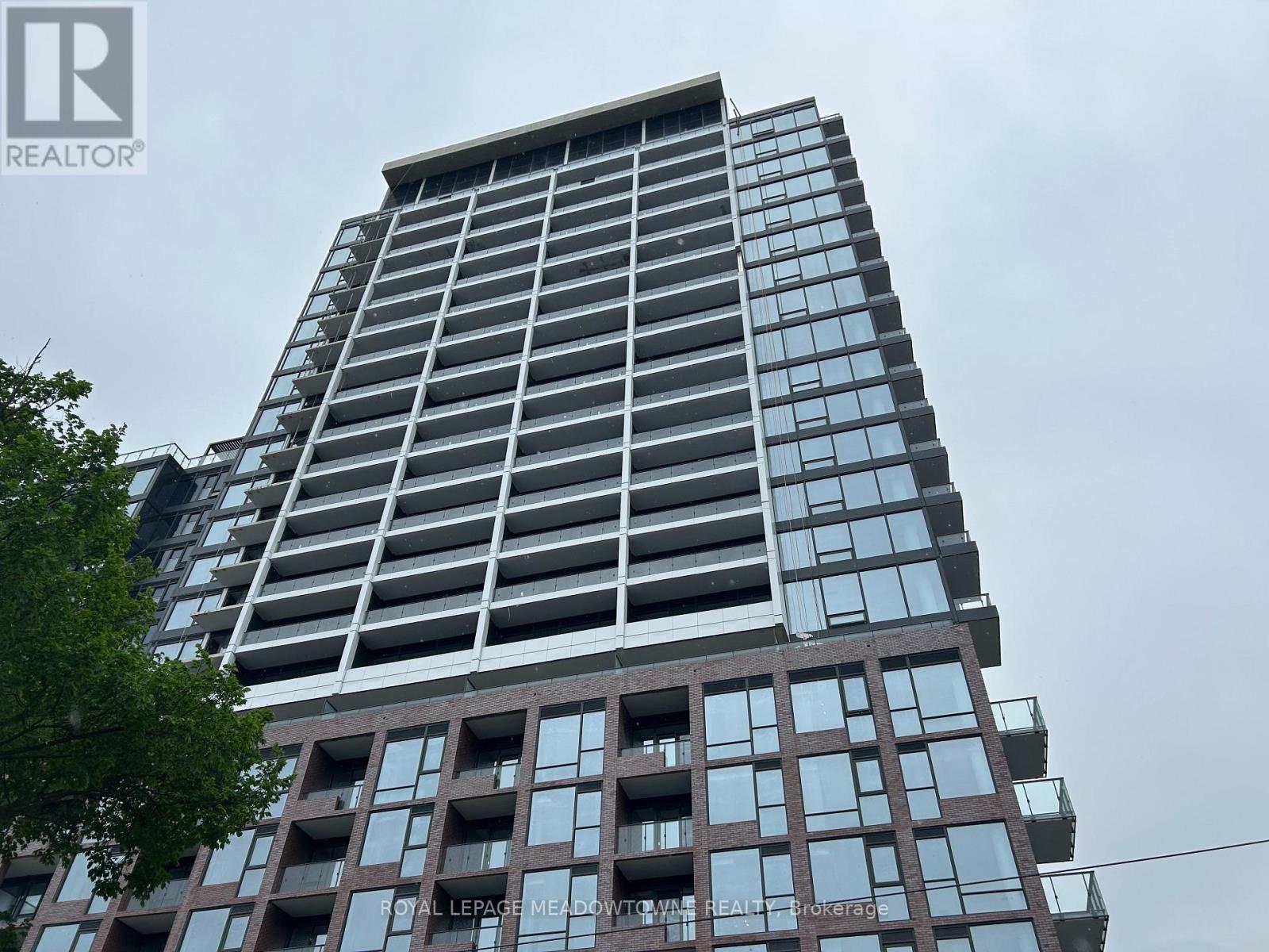 519 - 28 Ann Street, Mississauga, Ontario  L5G 0C1 - Photo 2 - W12177498