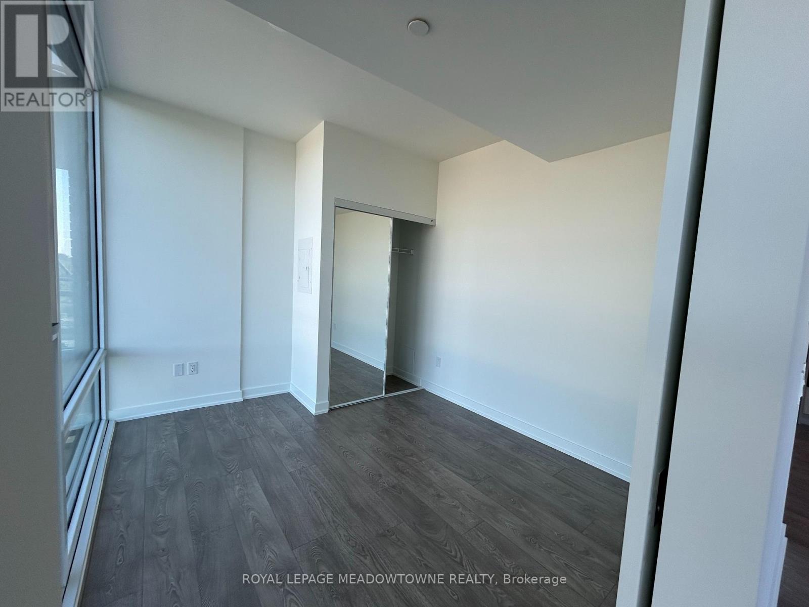 519 - 28 Ann Street, Mississauga, Ontario  L5G 0C1 - Photo 6 - W12177498
