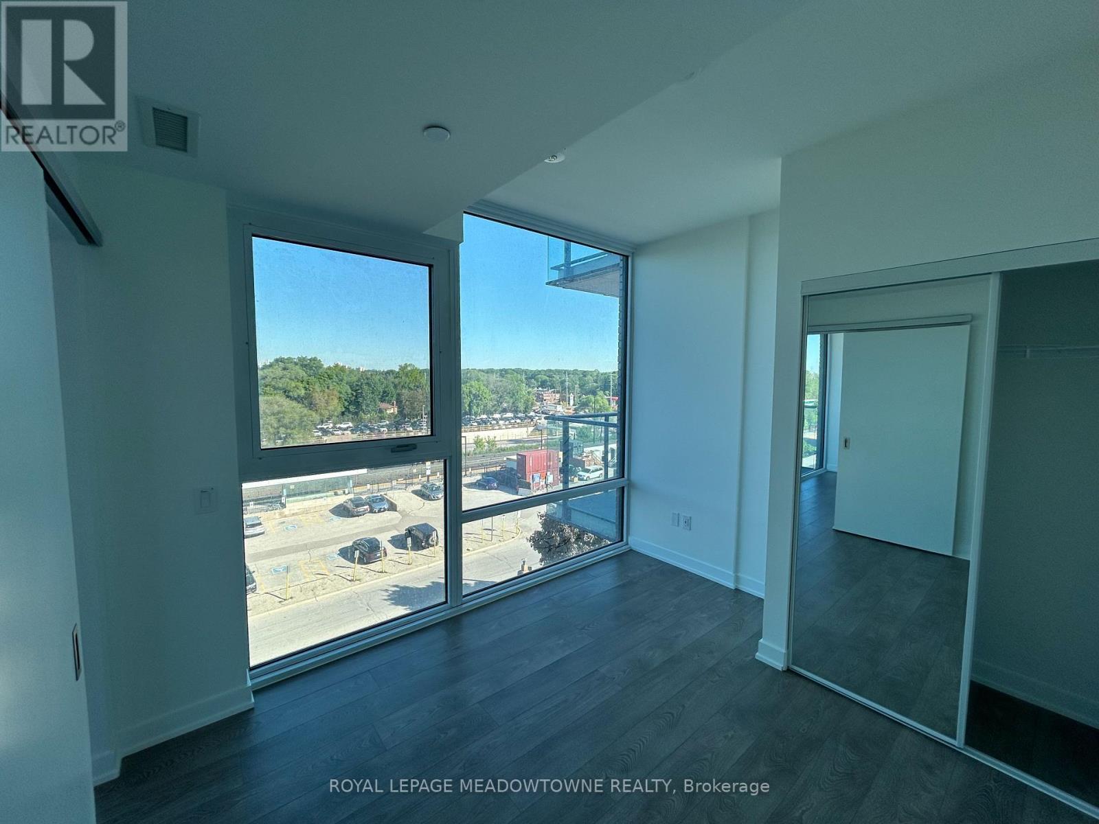 519 - 28 Ann Street, Mississauga, Ontario  L5G 0C1 - Photo 8 - W12177498