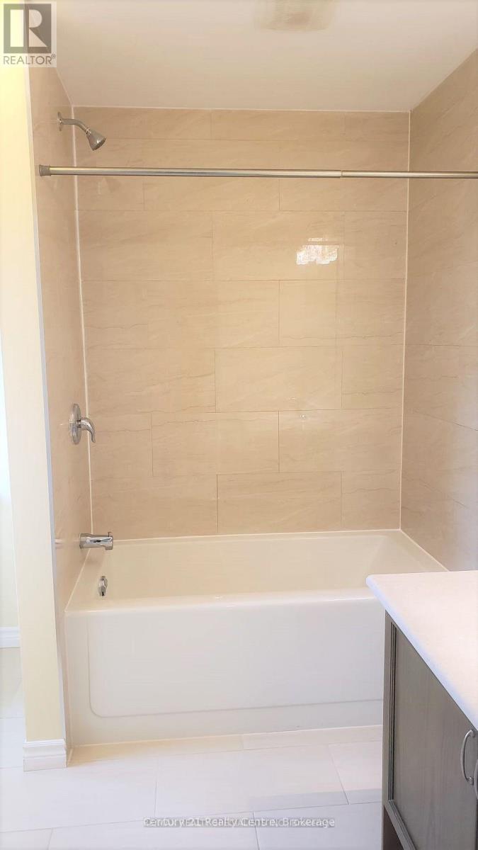 9 Fawson Cove Way, Brampton, Ontario  L6R 0G7 - Photo 18 - W12177524
