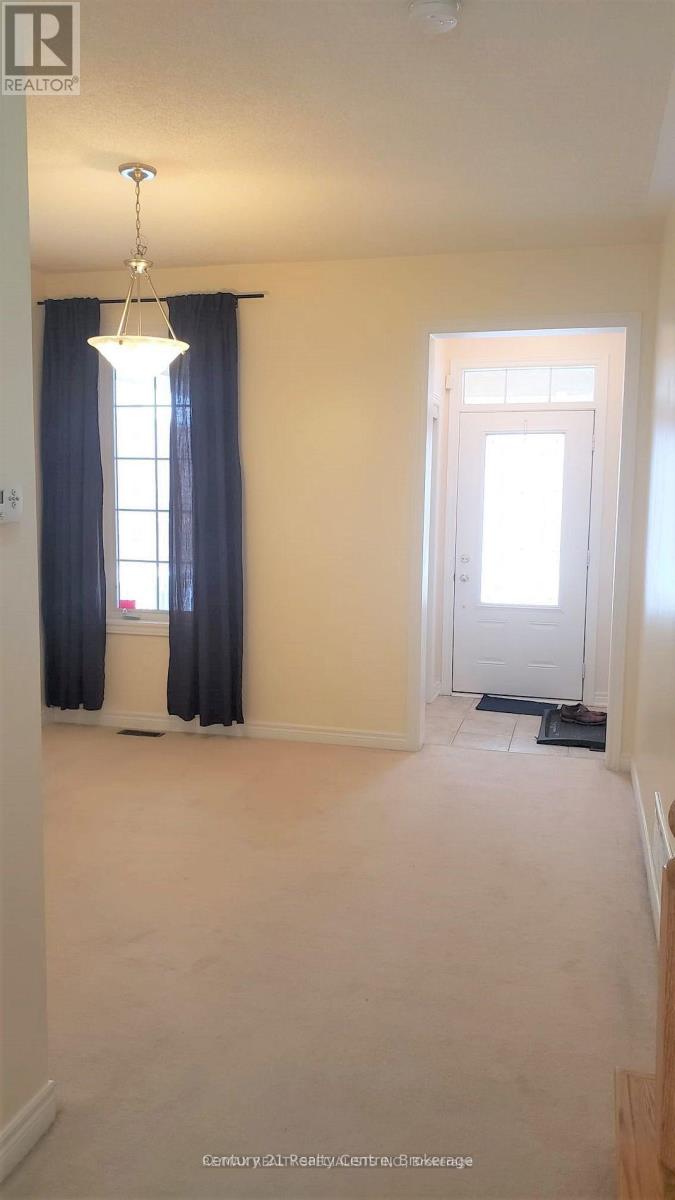 9 Fawson Cove Way, Brampton, Ontario  L6R 0G7 - Photo 5 - W12177524