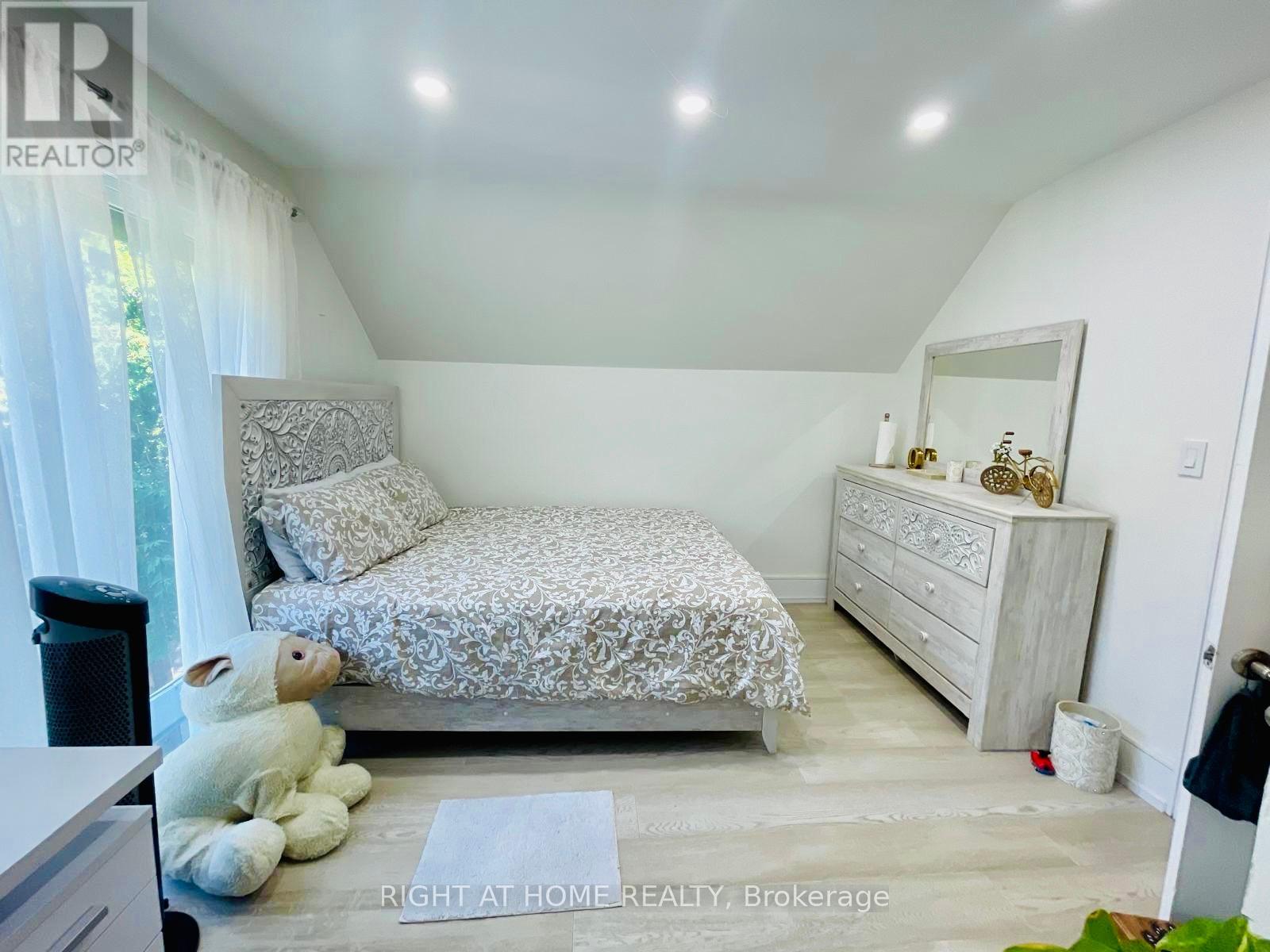 174 Aylesworth Avenue, Toronto, Ontario  M1N 2J6 - Photo 11 - E12173454