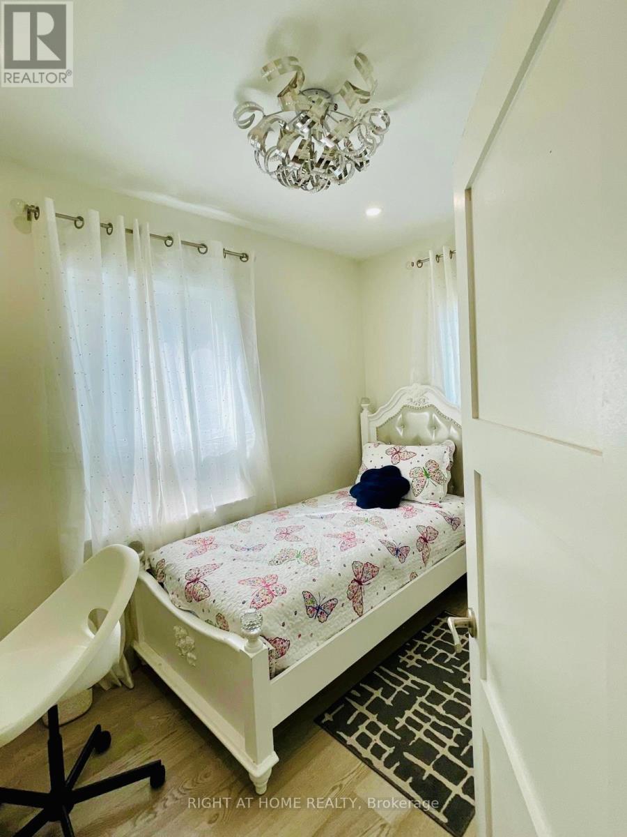 174 Aylesworth Avenue, Toronto, Ontario  M1N 2J6 - Photo 12 - E12173454