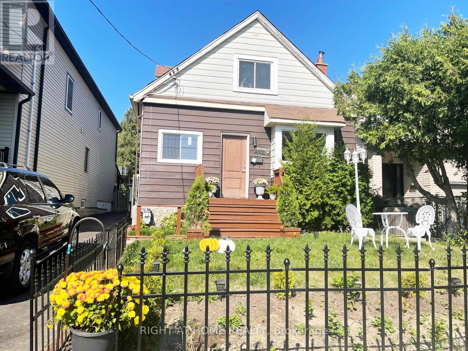 174 Aylesworth Avenue, Toronto, Ontario  M1N 2J6 - Photo 18 - E12173454