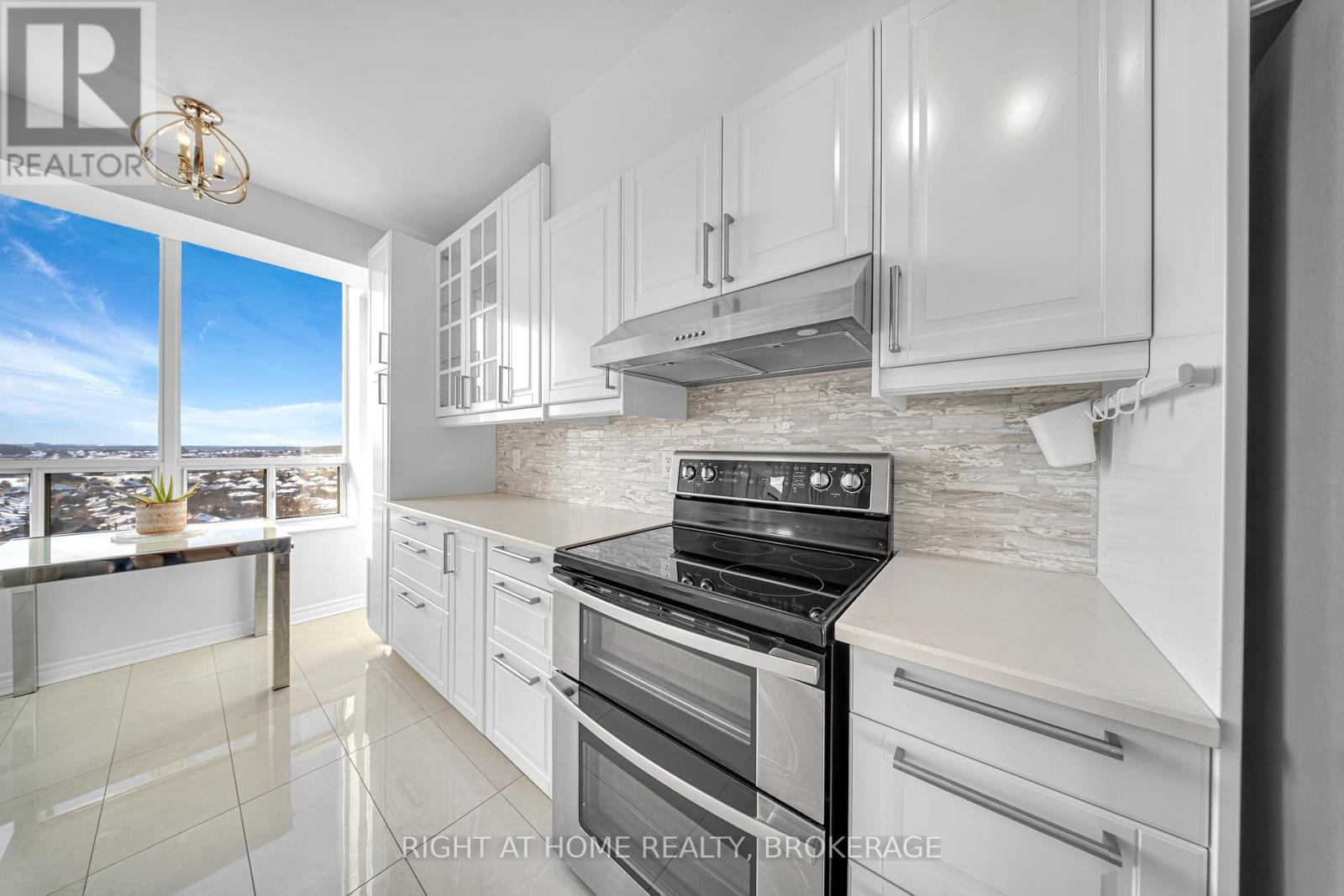 1105 - 55 Strathaven Drive, Mississauga, Ontario  L5R 4G9 - Photo 16 - W12177528
