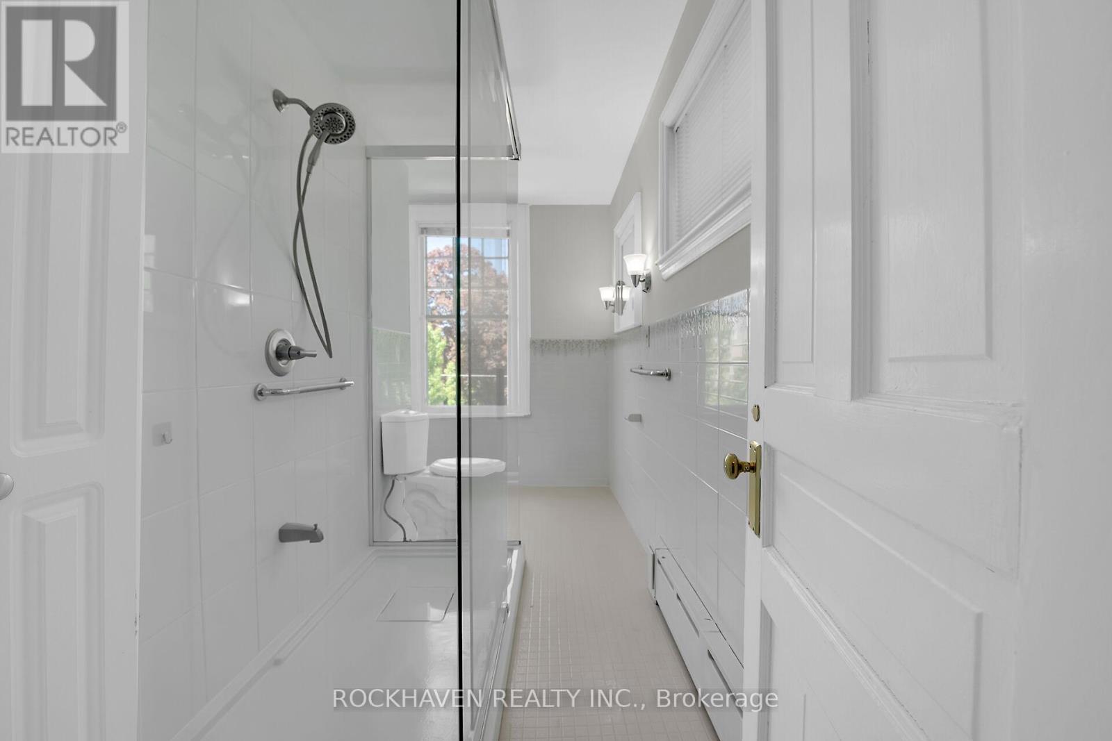 53 Glenfern Avenue, Hamilton, Ontario  L8P 2T6 - Photo 40 - X12177534