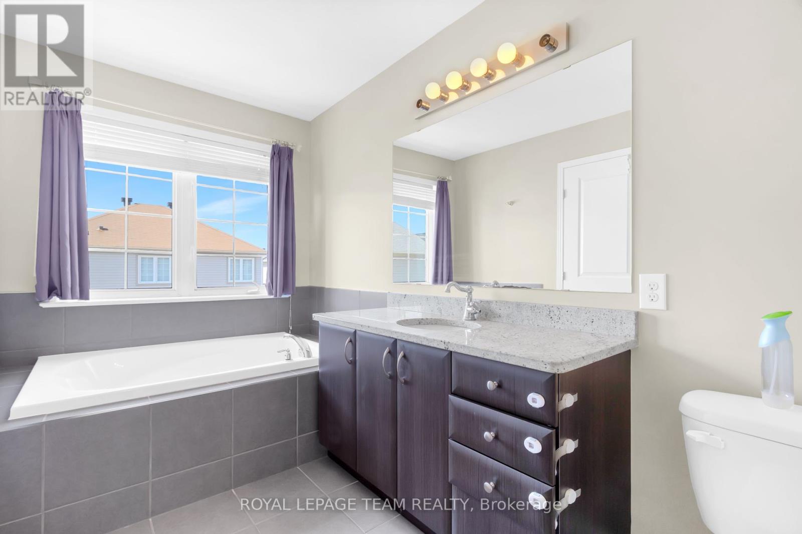 910 Caldermill Private W, Ottawa, Ontario  K2J 0Z7 - Photo 19 - X12177561