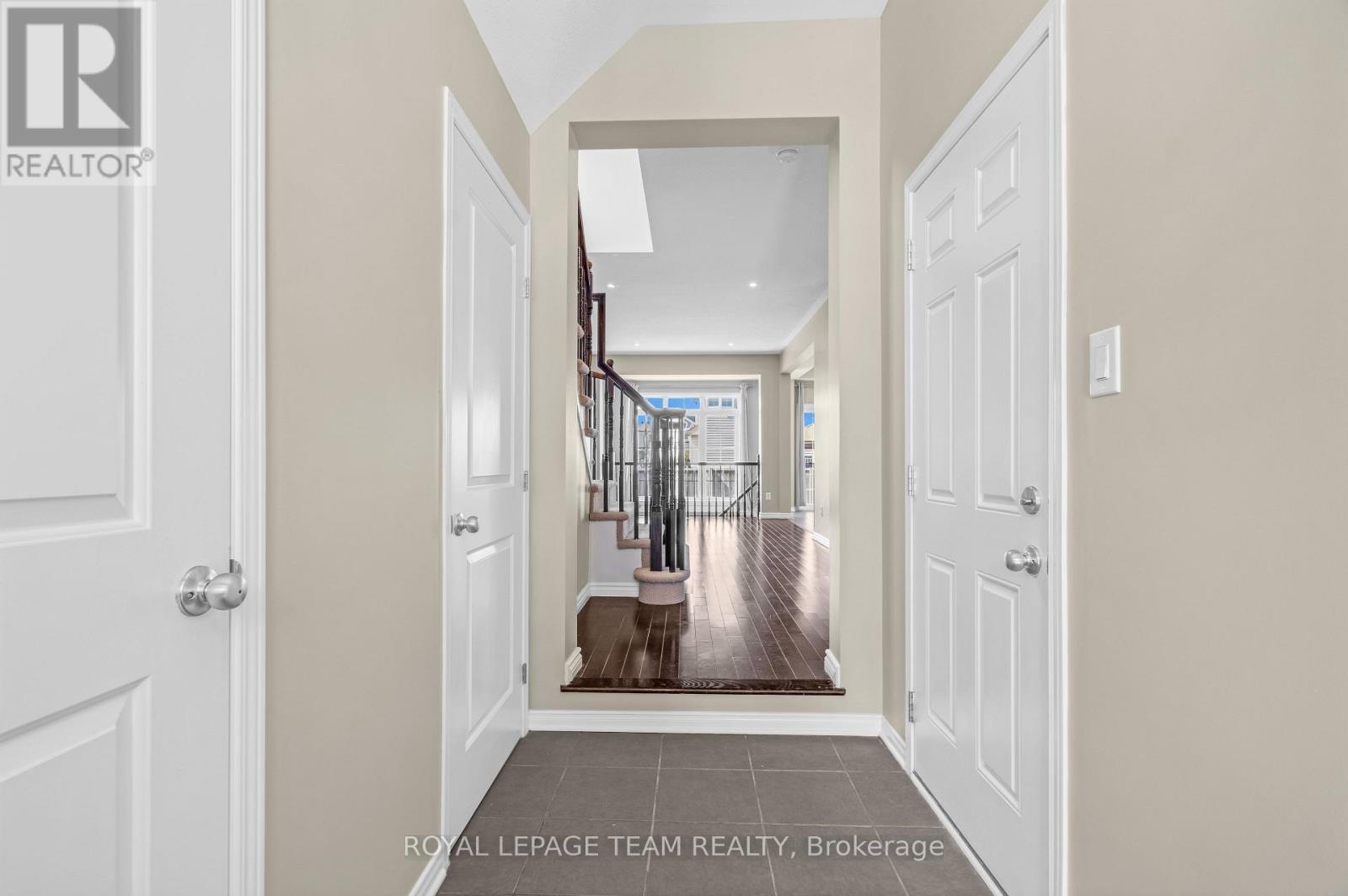 910 Caldermill Private W, Ottawa, Ontario  K2J 0Z7 - Photo 6 - X12177561