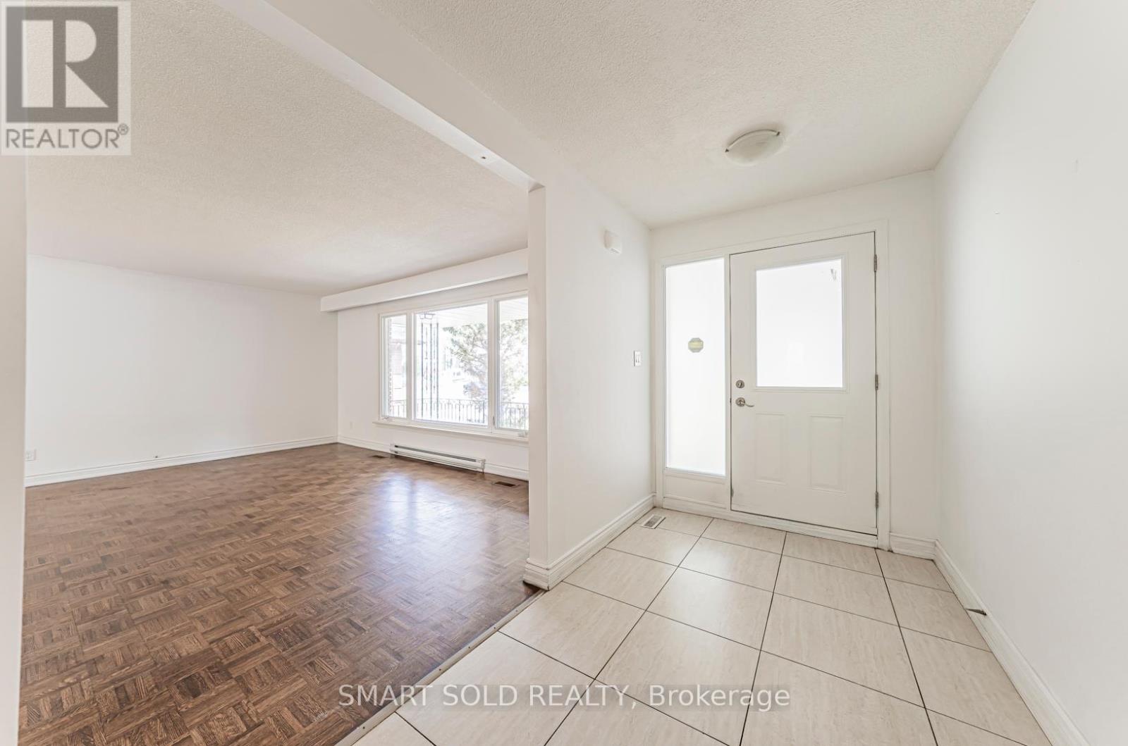 75 Stockdale Crescent, Richmond Hill, Ontario  L4C 3T1 - Photo 14 - N12032082