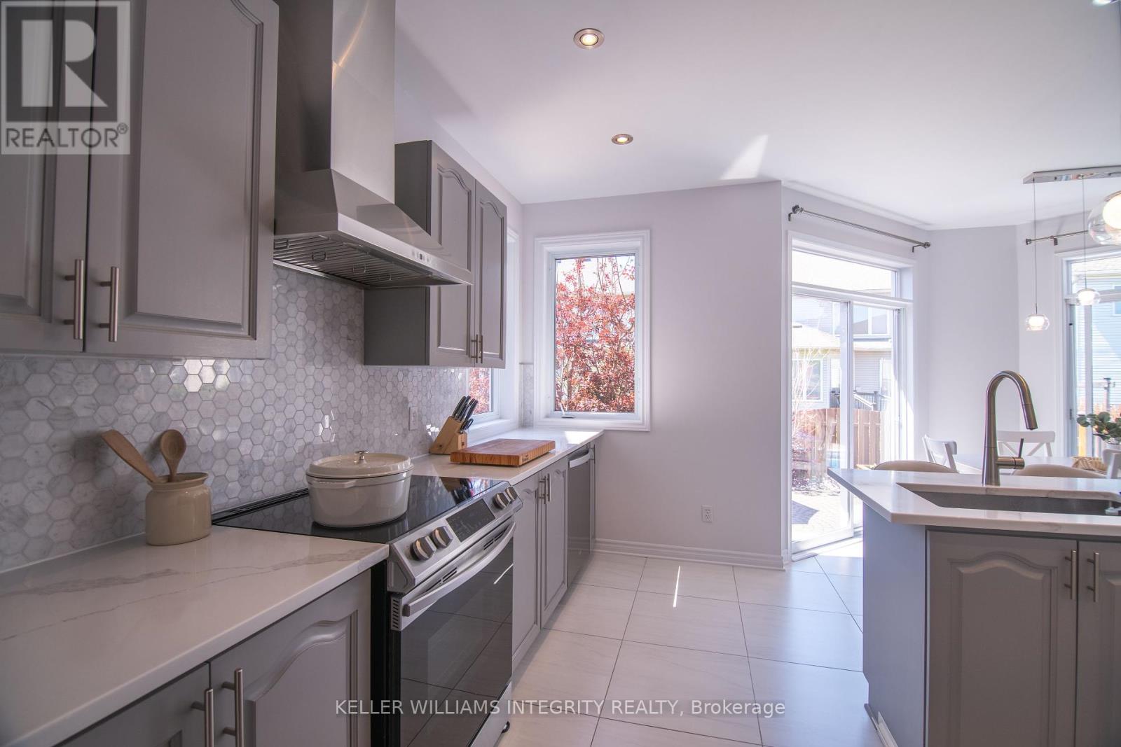 34 Keighley Circle, Ottawa, Ontario  K2K 3H8 - Photo 15 - X12177329