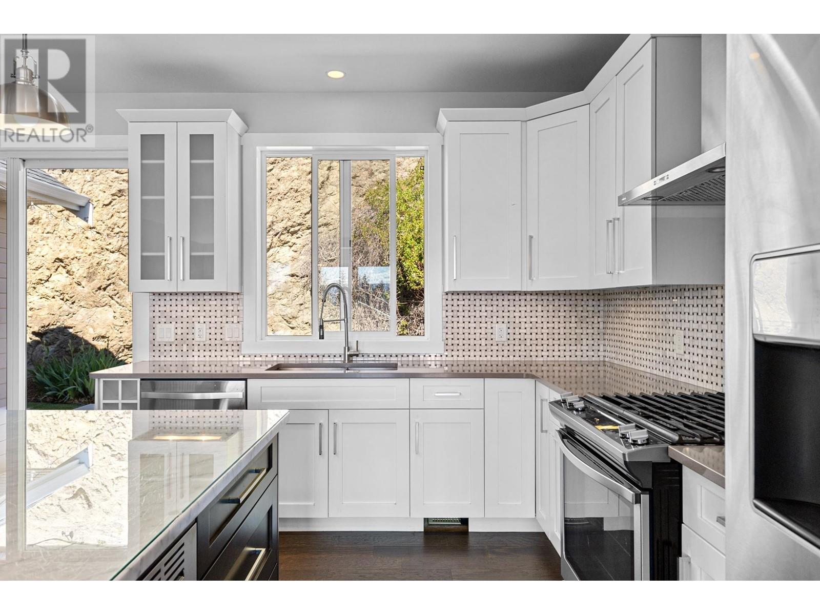 272 Upper Canyon Drive N, Kelowna, British Columbia  V1V 3C7 - Photo 12 - 10348442