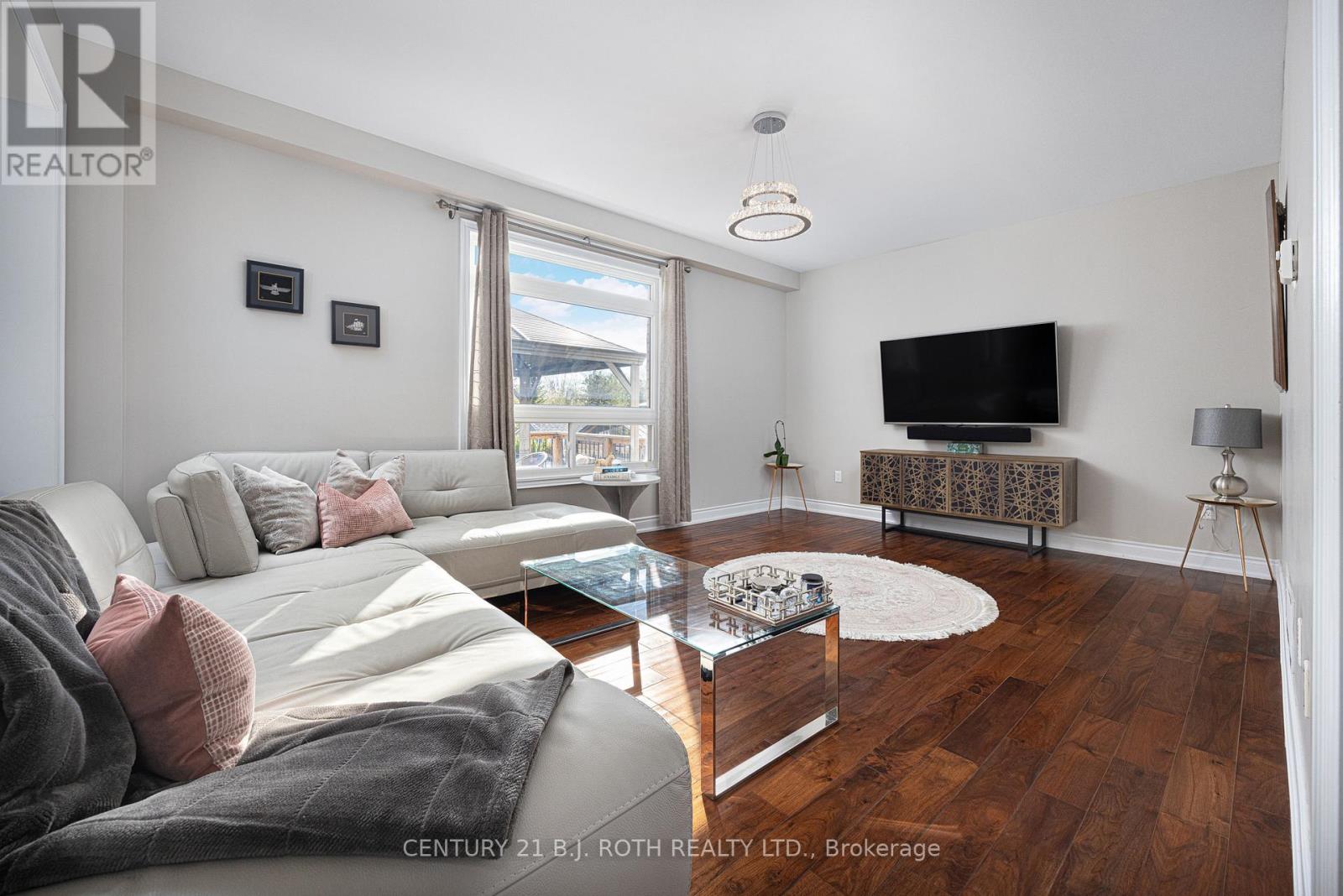 41 Commonwealth Road, Barrie (Innis-Shore), Ontario  L4M 0E1 - Photo 15 - S12177562