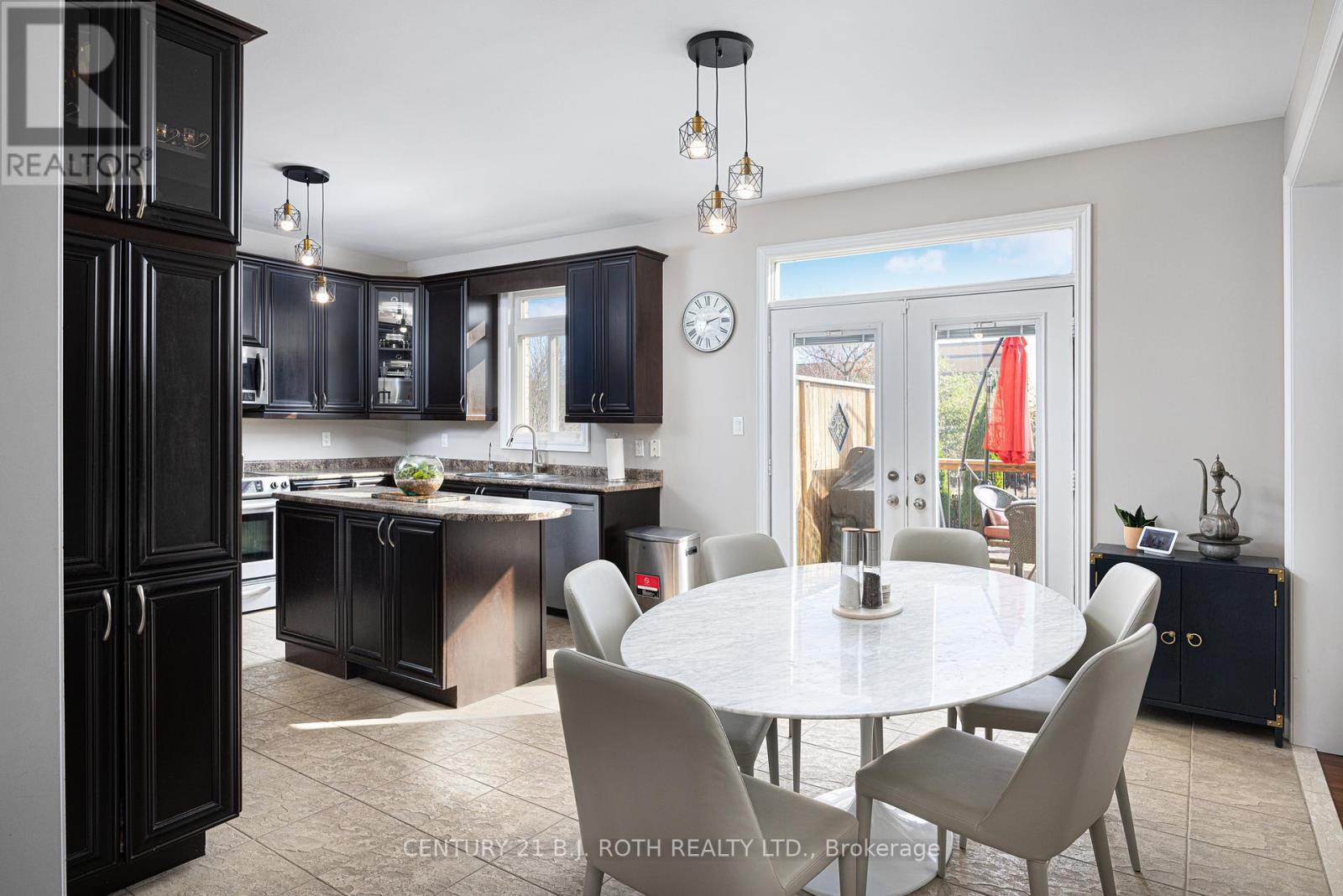41 Commonwealth Road, Barrie (Innis-Shore), Ontario  L4M 0E1 - Photo 19 - S12177562